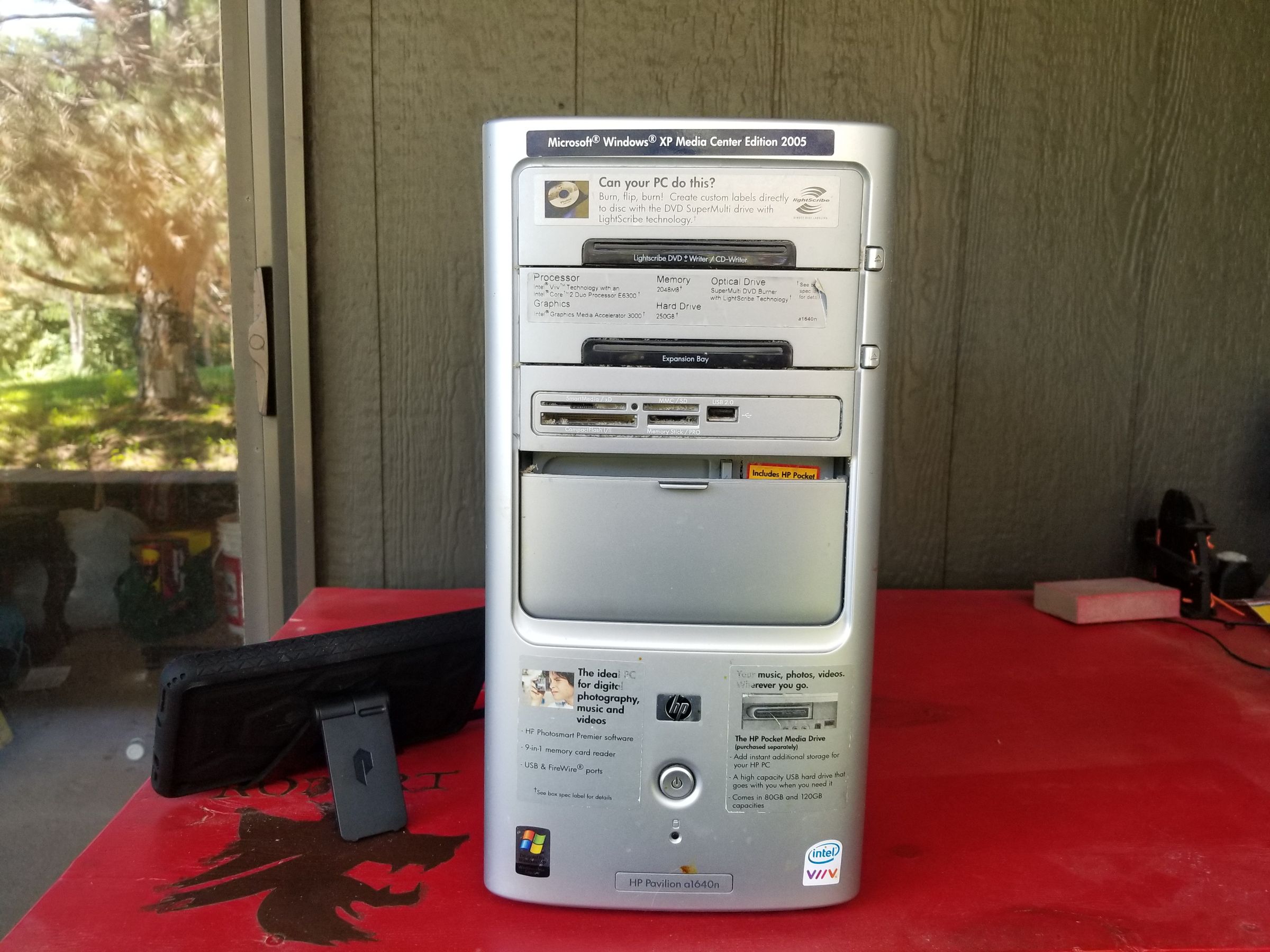 Salvaging Parts From An Old Pc 7 Steps Instructables