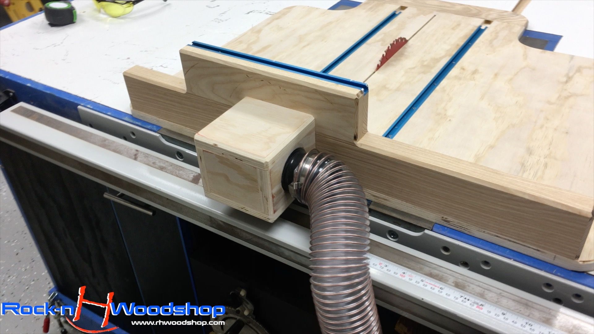 Ultimate Crosscut Sled With Dust Collection 26 Steps (with Pictures