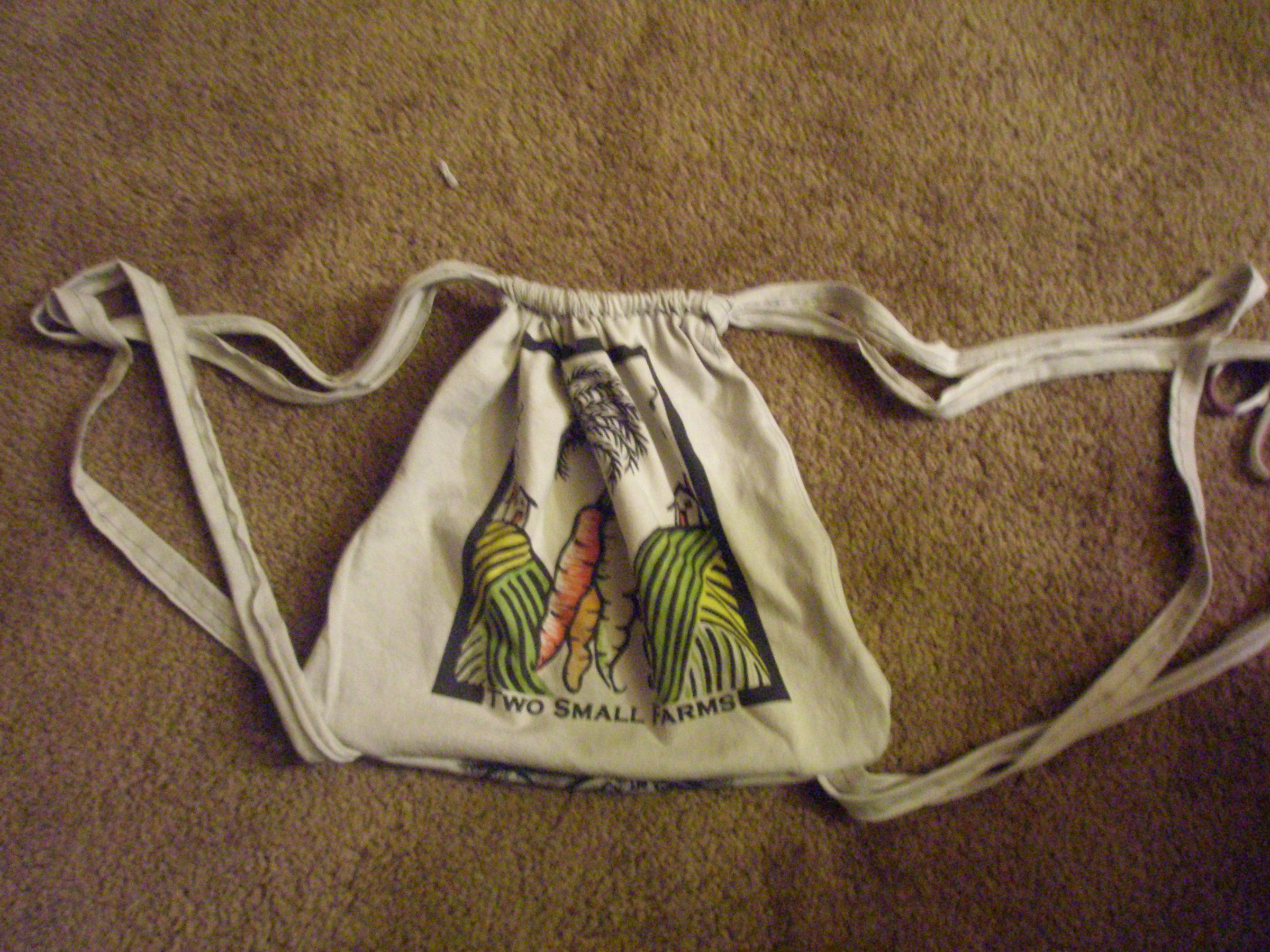 How to Make a Drawstring Backpack Out of a Tshirt 6 Steps