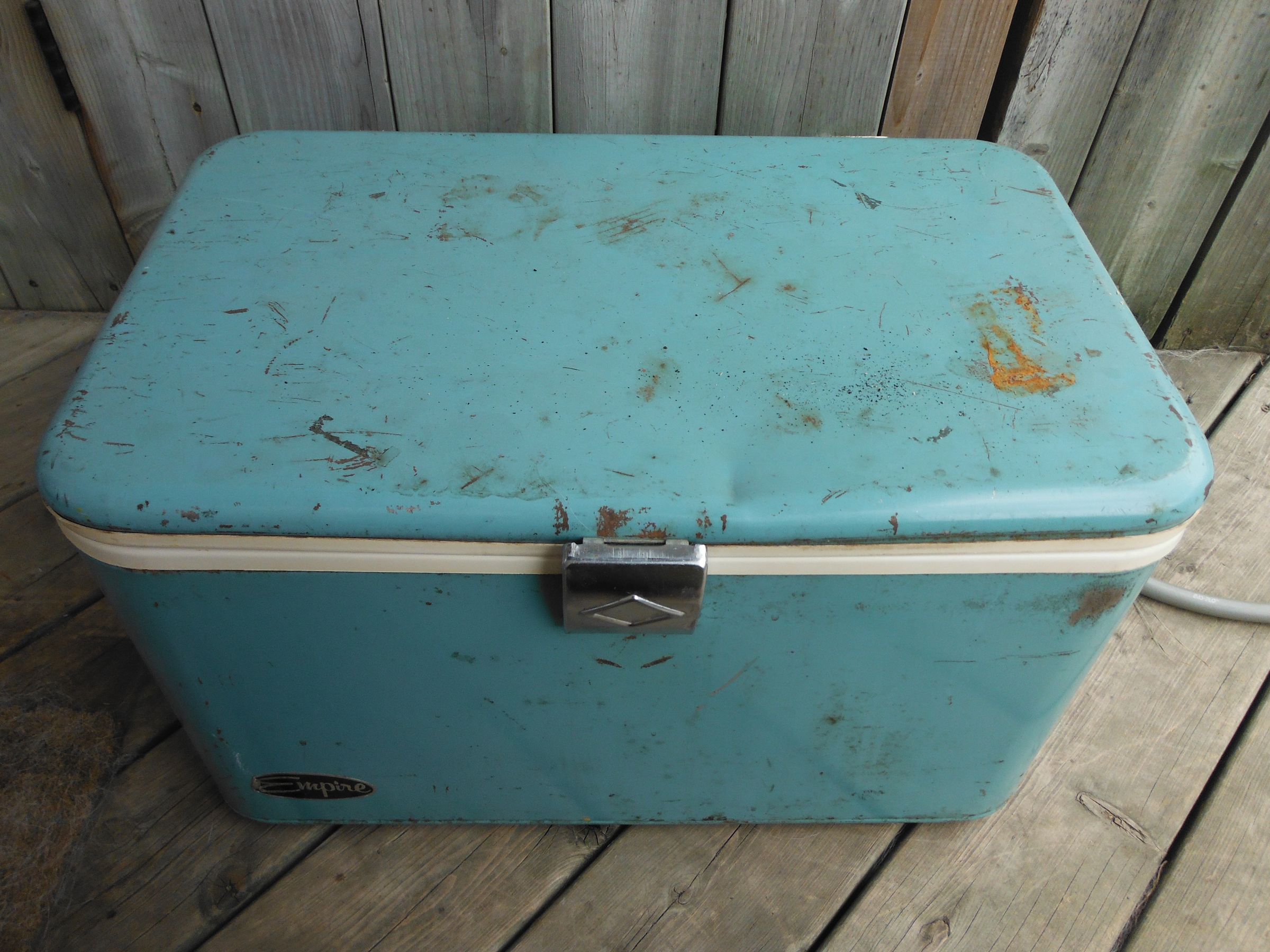 Restoring a Vintage Cooler