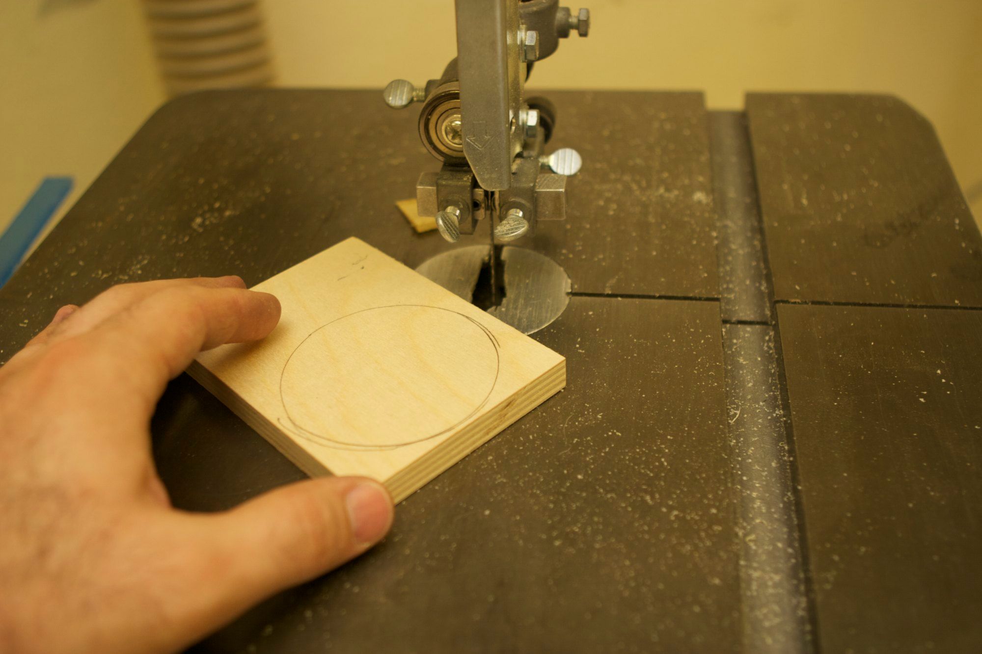 Mount Baby Monitor Camera in the Crib 11 Steps (with Pictures