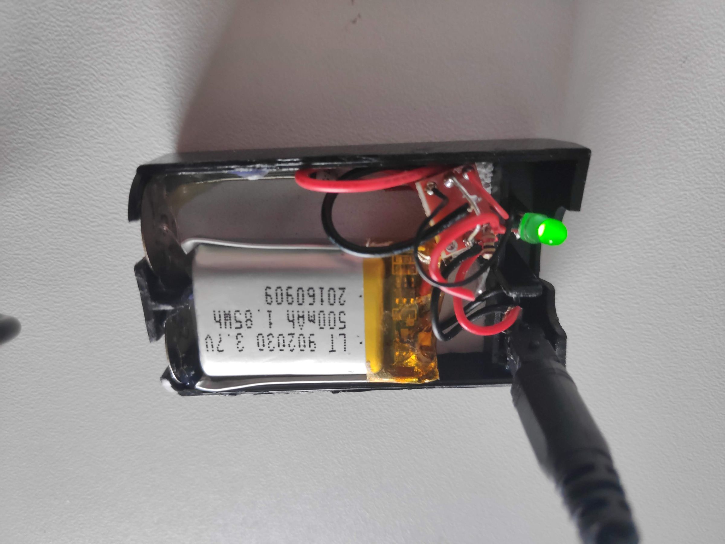 Recycling an Xbox 360 Remote Battery to LiIon Power 11 Steps