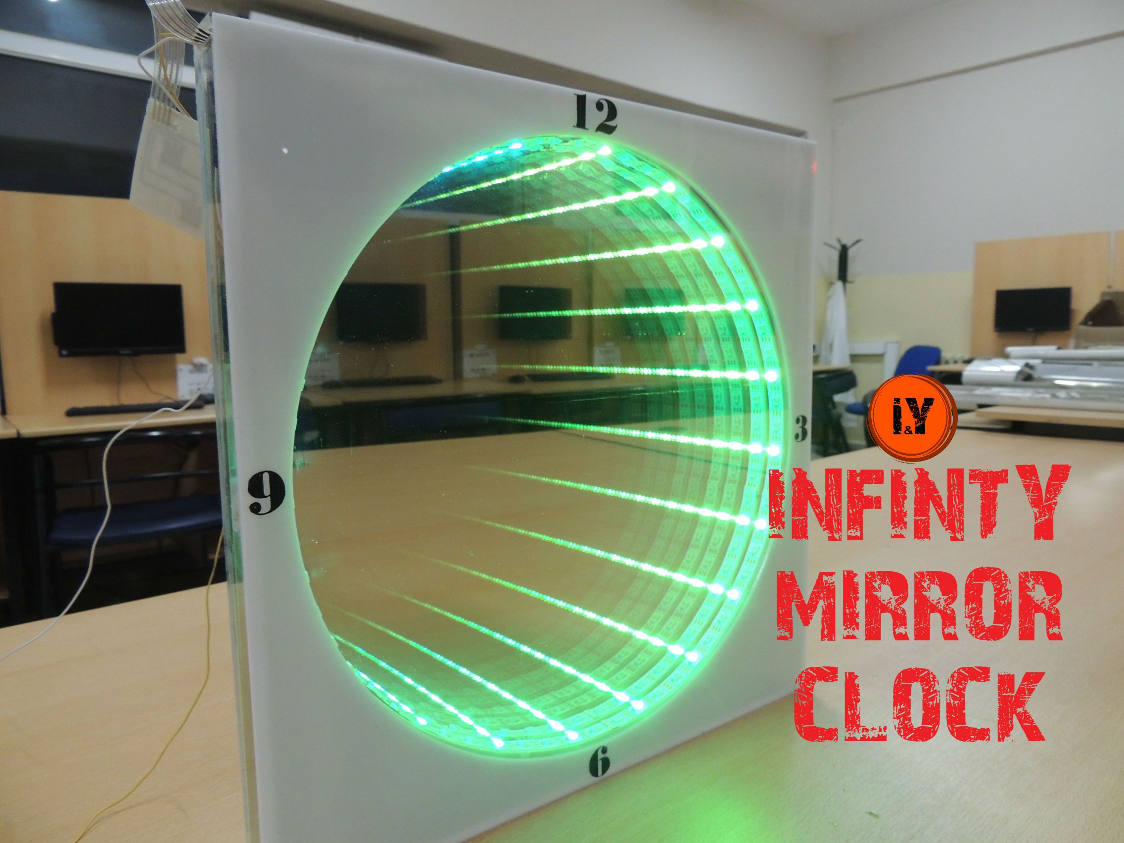 INFINITY MIRROR CLOCK & AMAZING ANIMATION 4 Steps (with Pictures