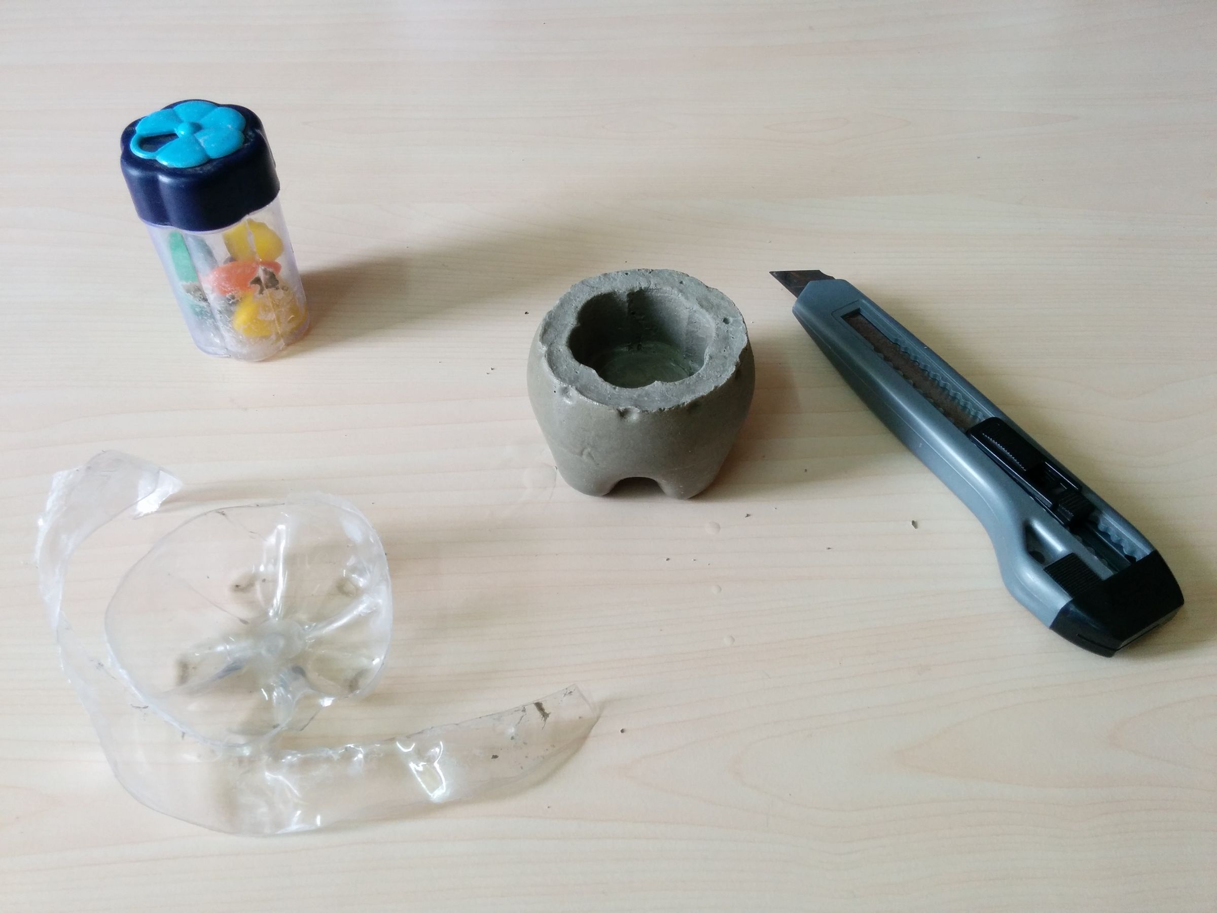 CEMENT CANDLE HOLDER 9 Steps (with Pictures) Instructables