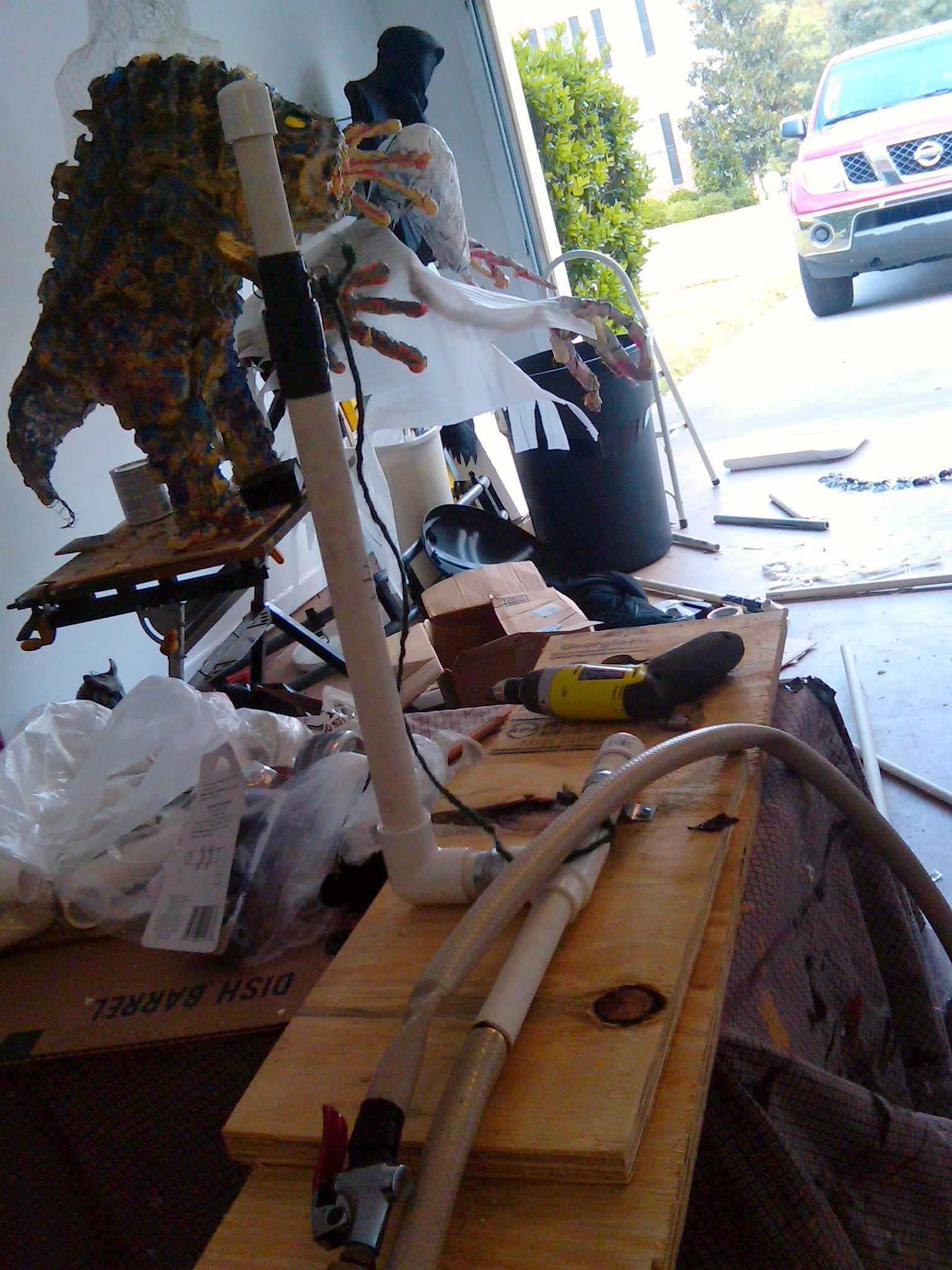 How to Build a Quick and Easy Pneumatic Prop for Halloween 13 Steps