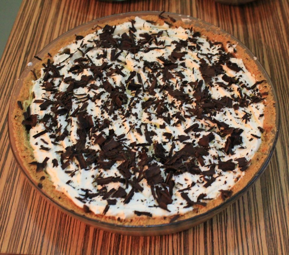 DIY guide for Chocolate - Peanut Butter Pie !! with step-by-step instructions