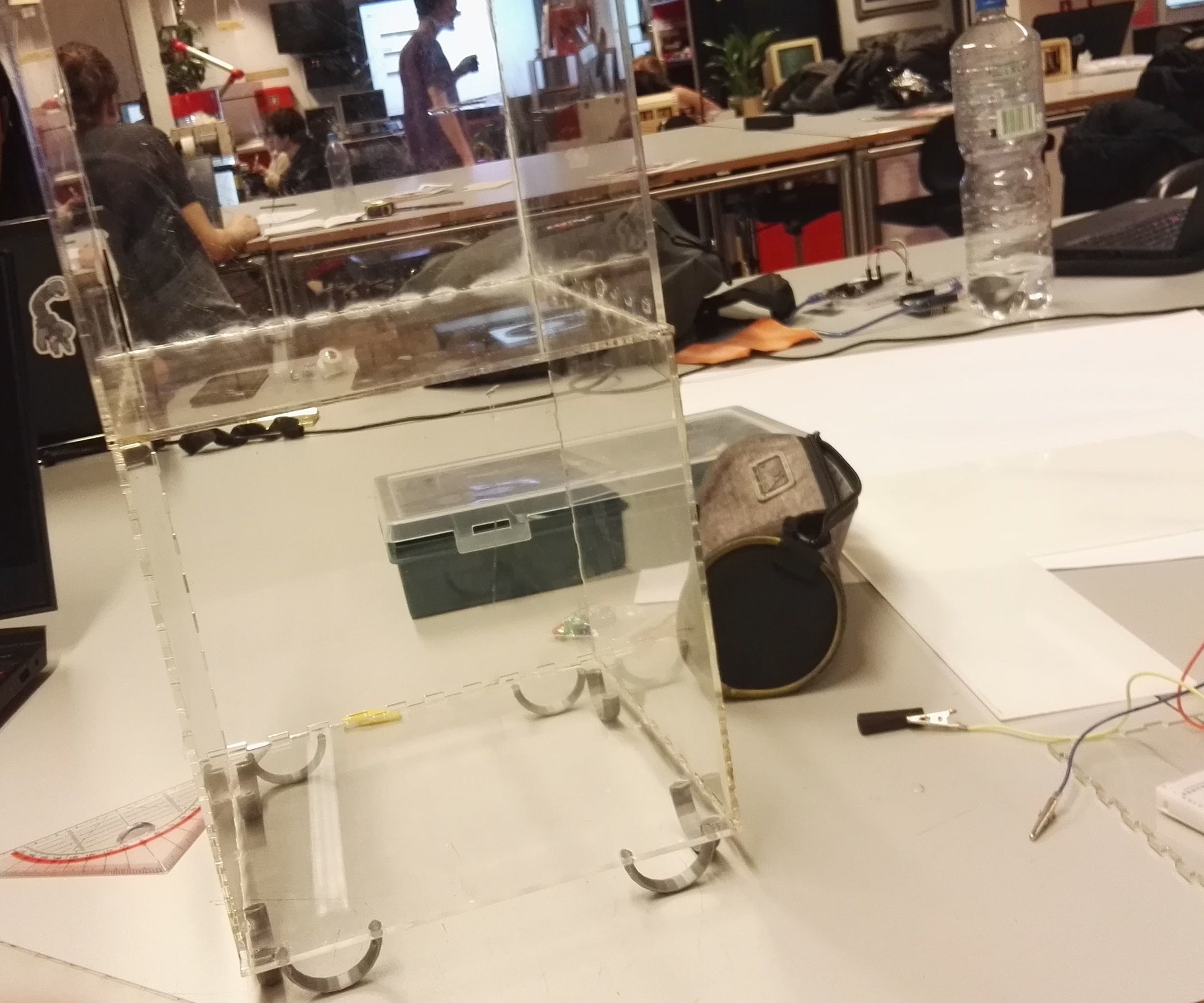 Lightup Display Case 9 Steps Instructables