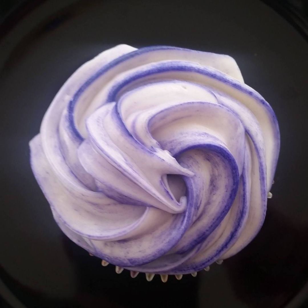 How to TieDye Frosting for Cupcakes! 16 Steps (with Pictures