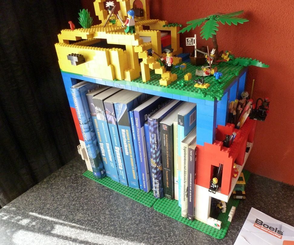 LEGO Desktop Bookcase 5 Steps Instructables