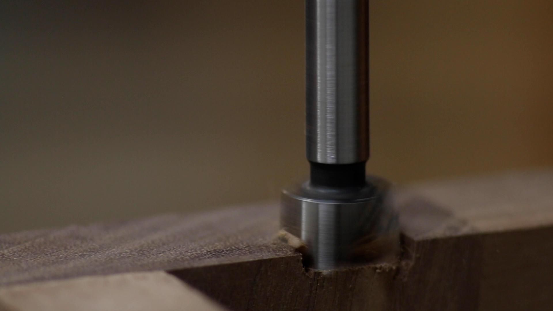 How to Install Figure 8 Table Top Fasteners 5 Steps (with Pictures