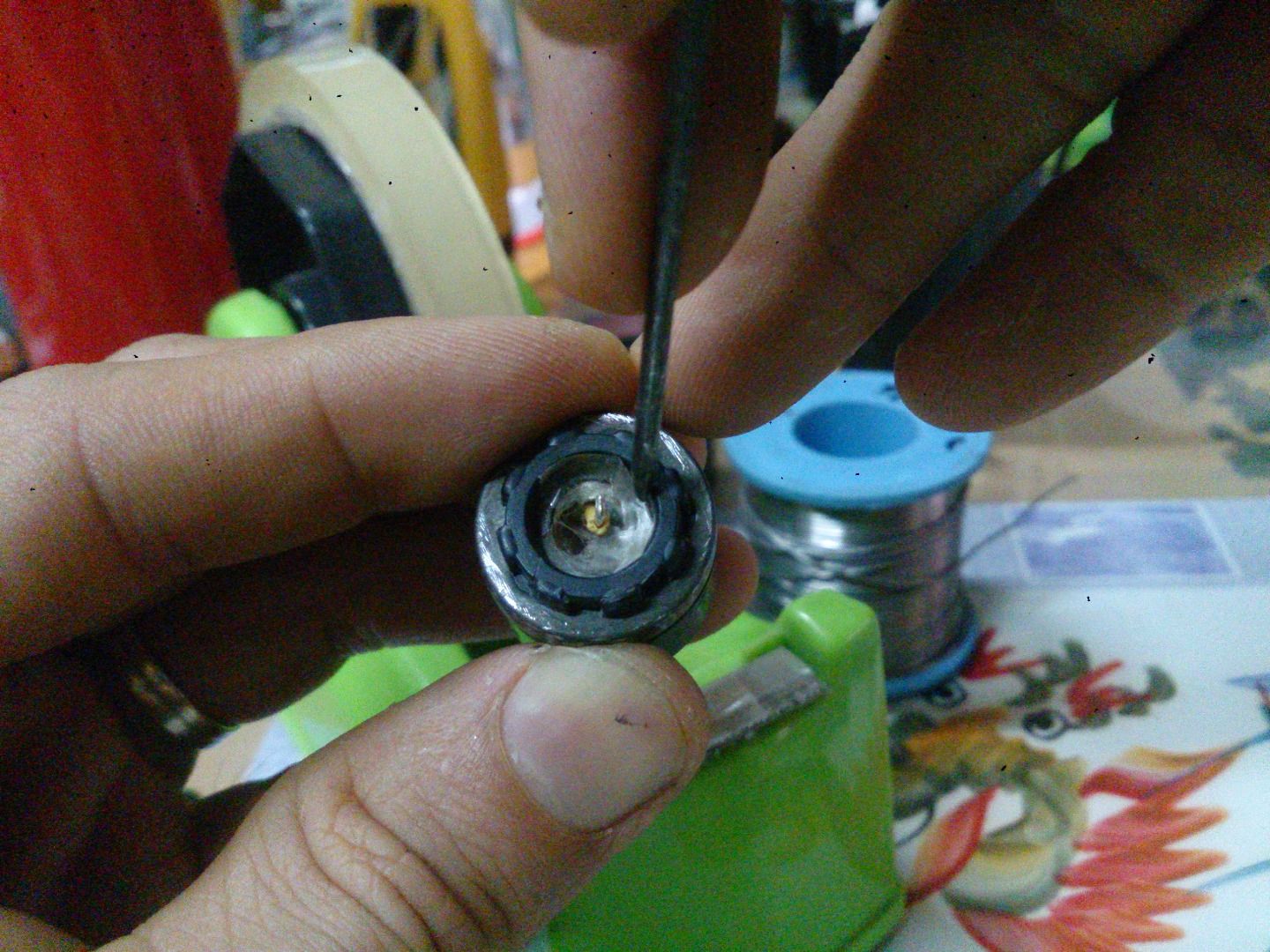 Replacing Old Flashlight Bulb With LED 4 Steps (with Pictures