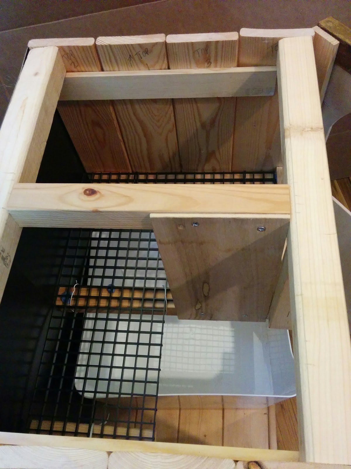 Hidden Litter Box With Delittering Cat Walk 4 Steps (with Pictures