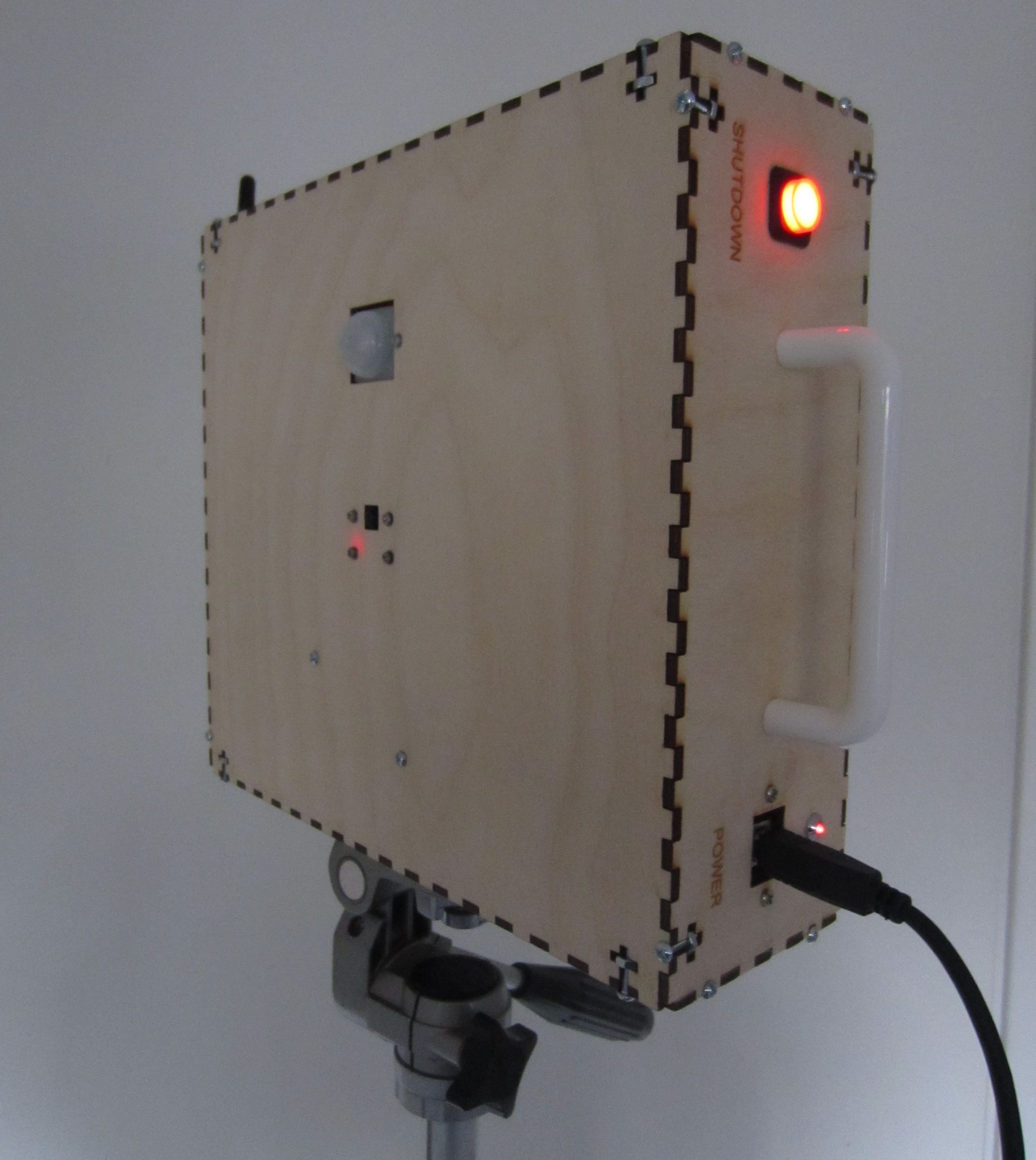 Raspberry Pi Motion Sensitive Camera 21 Steps Instructables