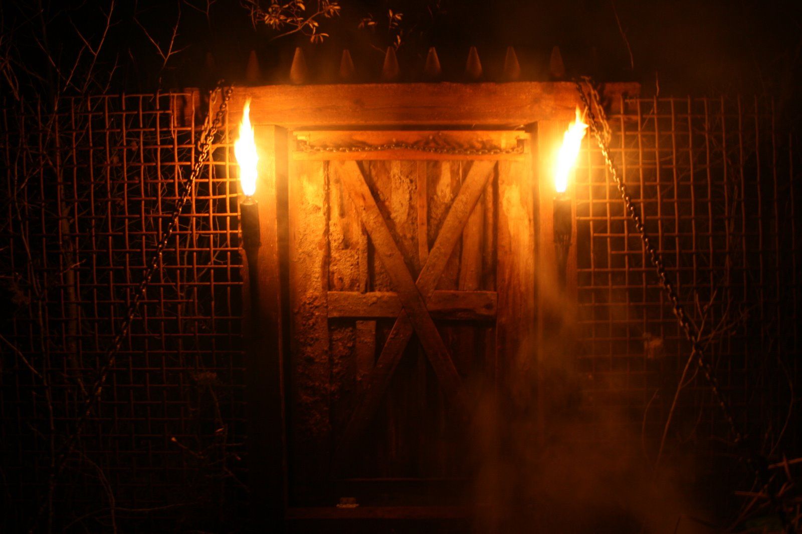 Step-by-step guide for how to build a spooky working drawbridge with sounds and light DIY Project DIY project