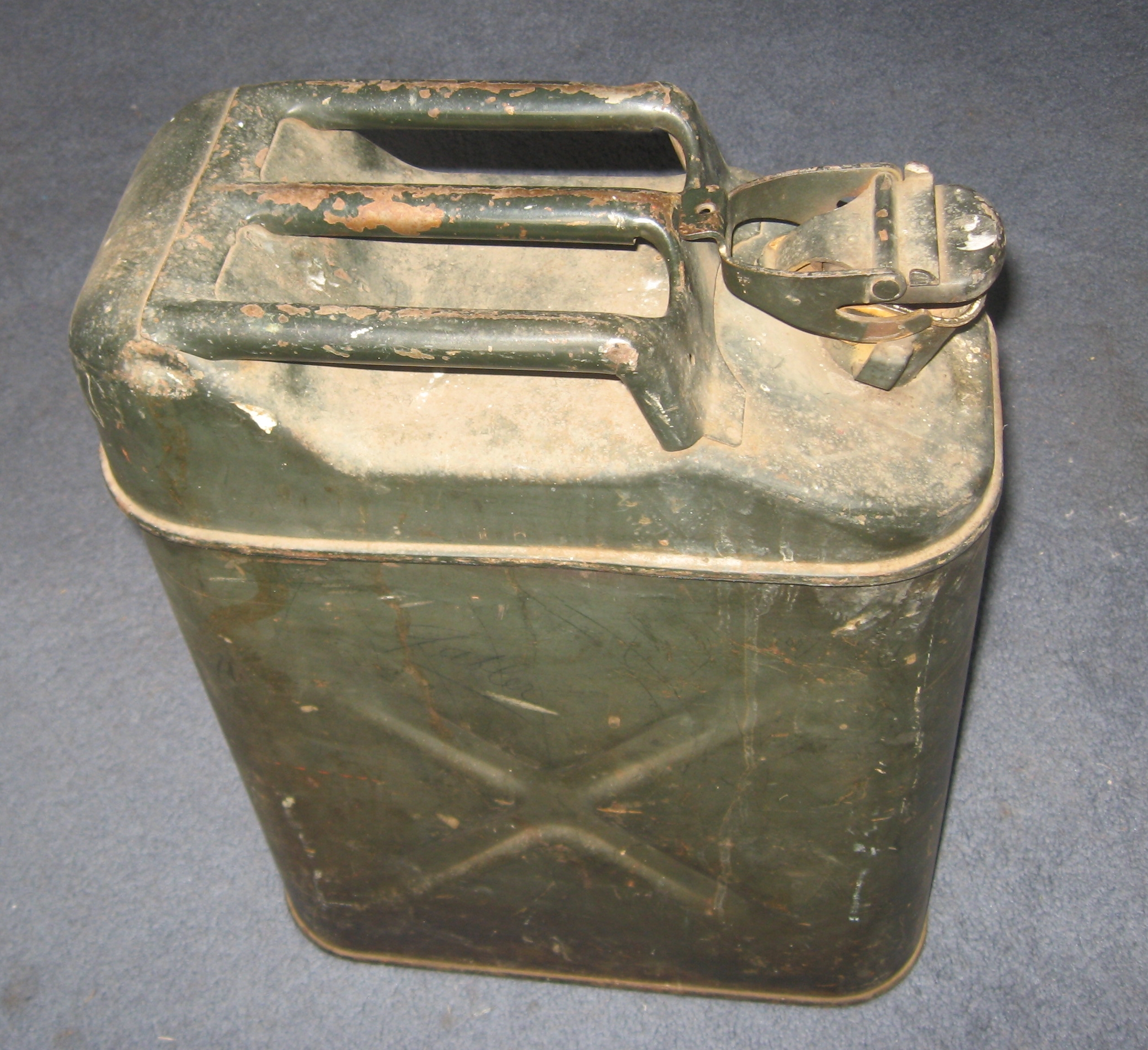 Jerry Can Trash Can 10 Steps (with Pictures) Instructables