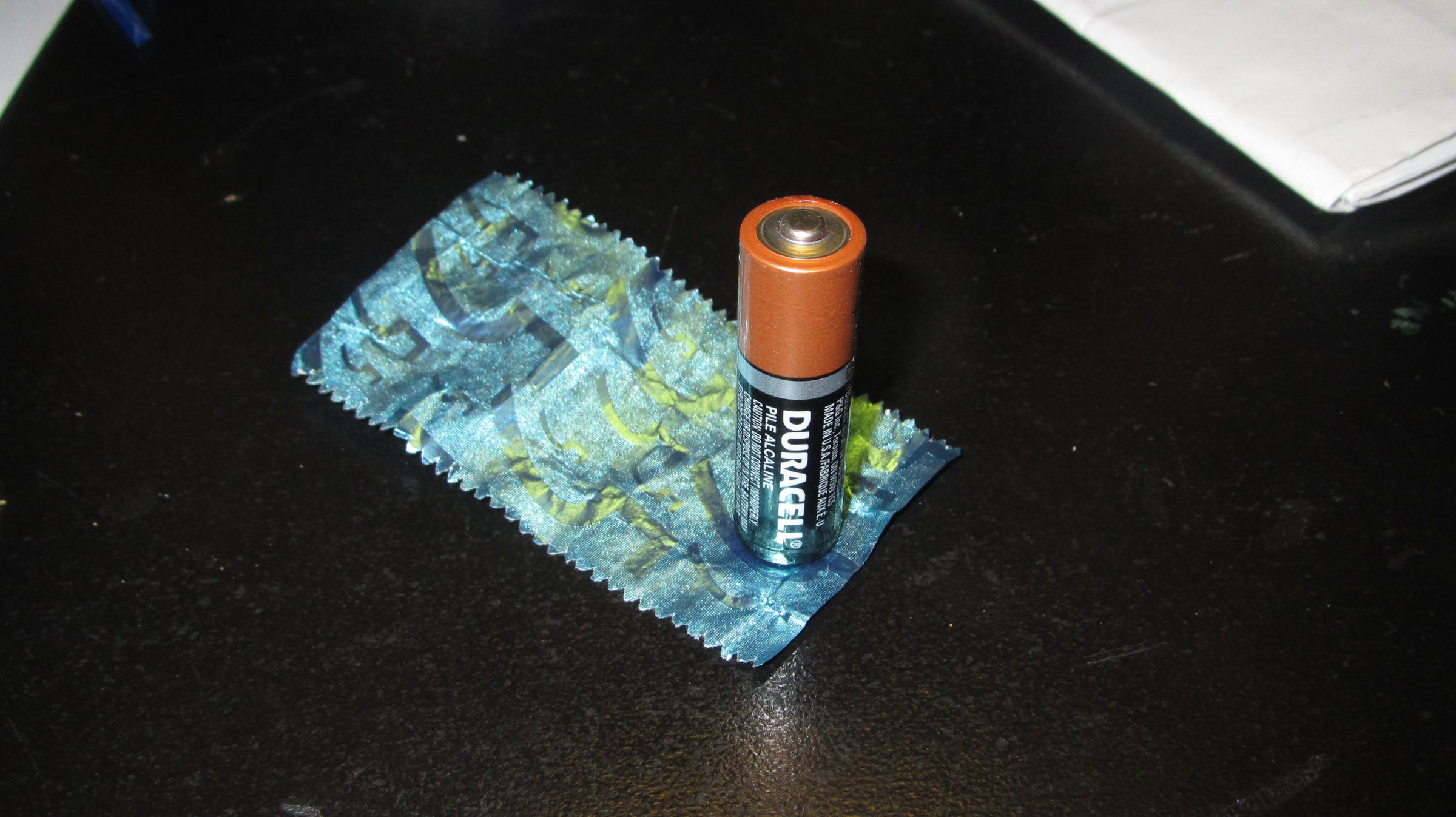 How to Make a Fire With a Gum Wrapper and a Battery Instructables