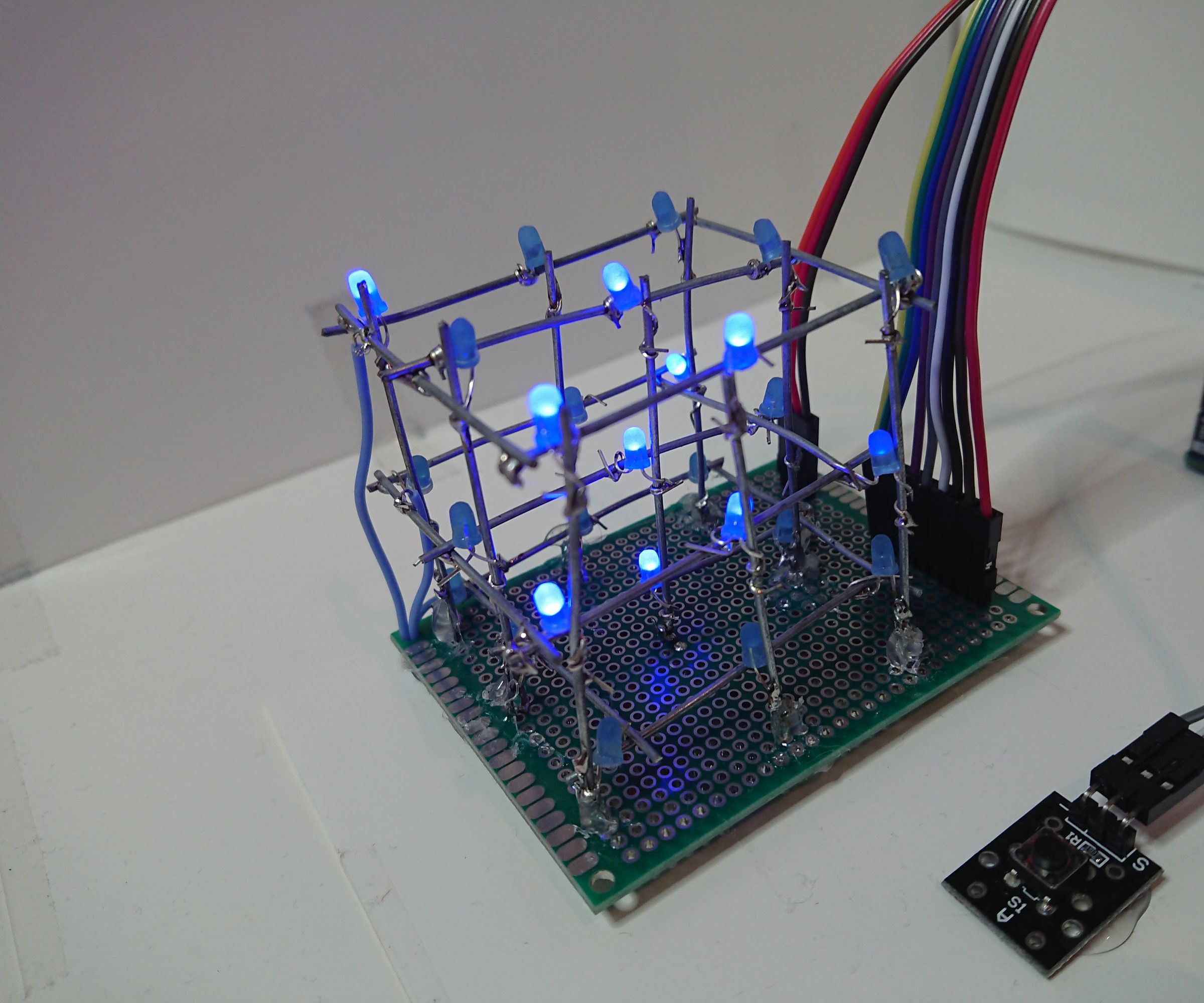 DIY guide for 3D Tic-Tac-Toe on a Led Cube with step-by-step instructions