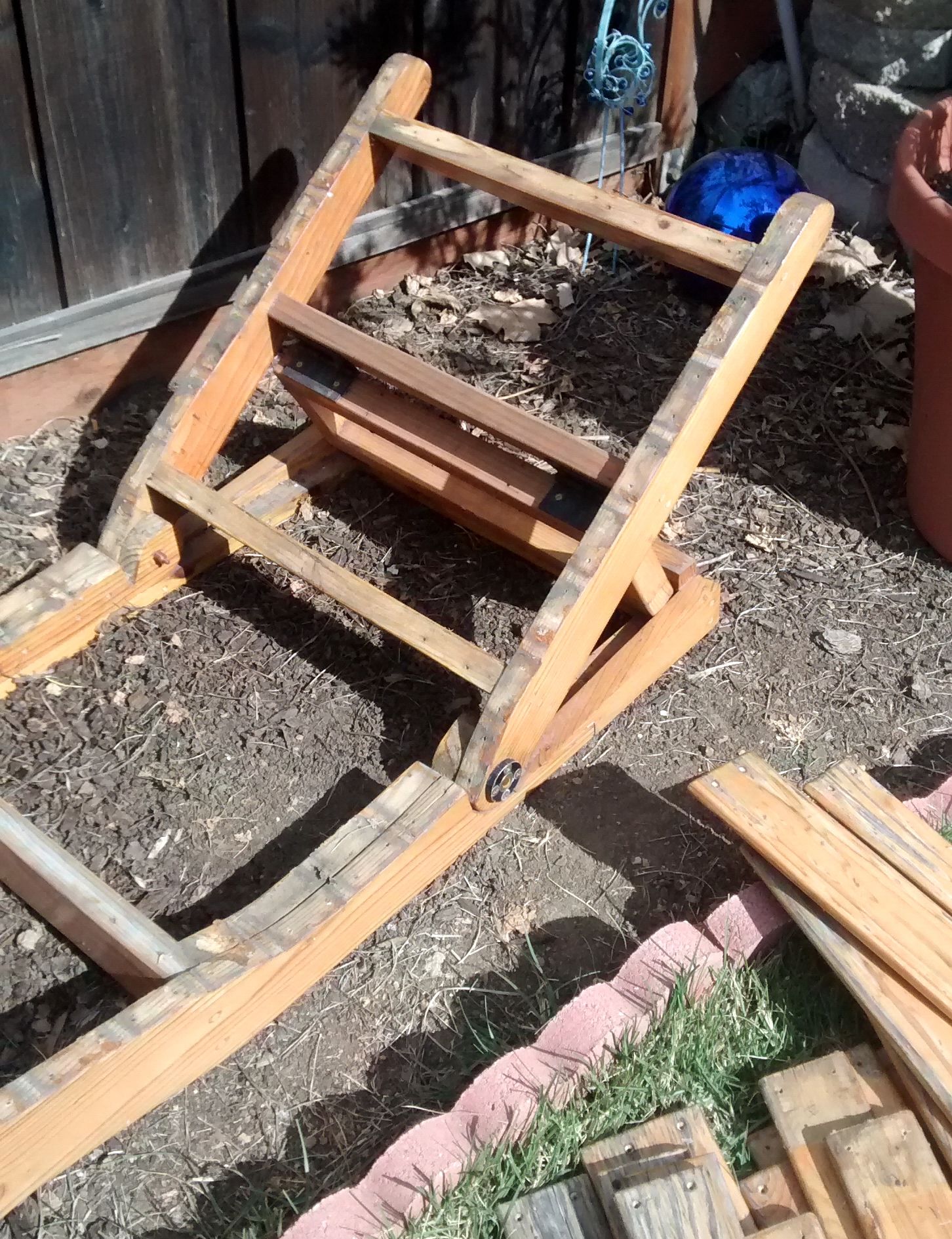 Outdoor Chaise Lounge Made From Pallet Wood Instructables