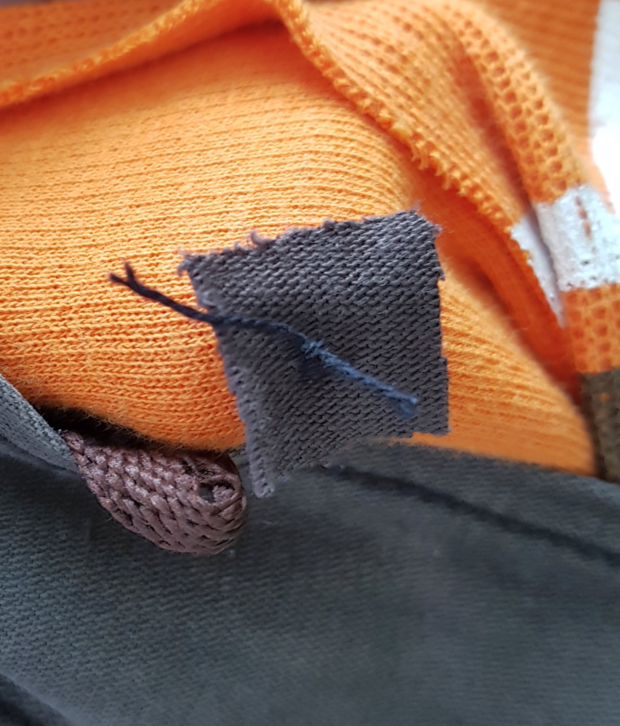 Make a Jacket Warmer Using an Old Sweater 6 Steps (with Pictures