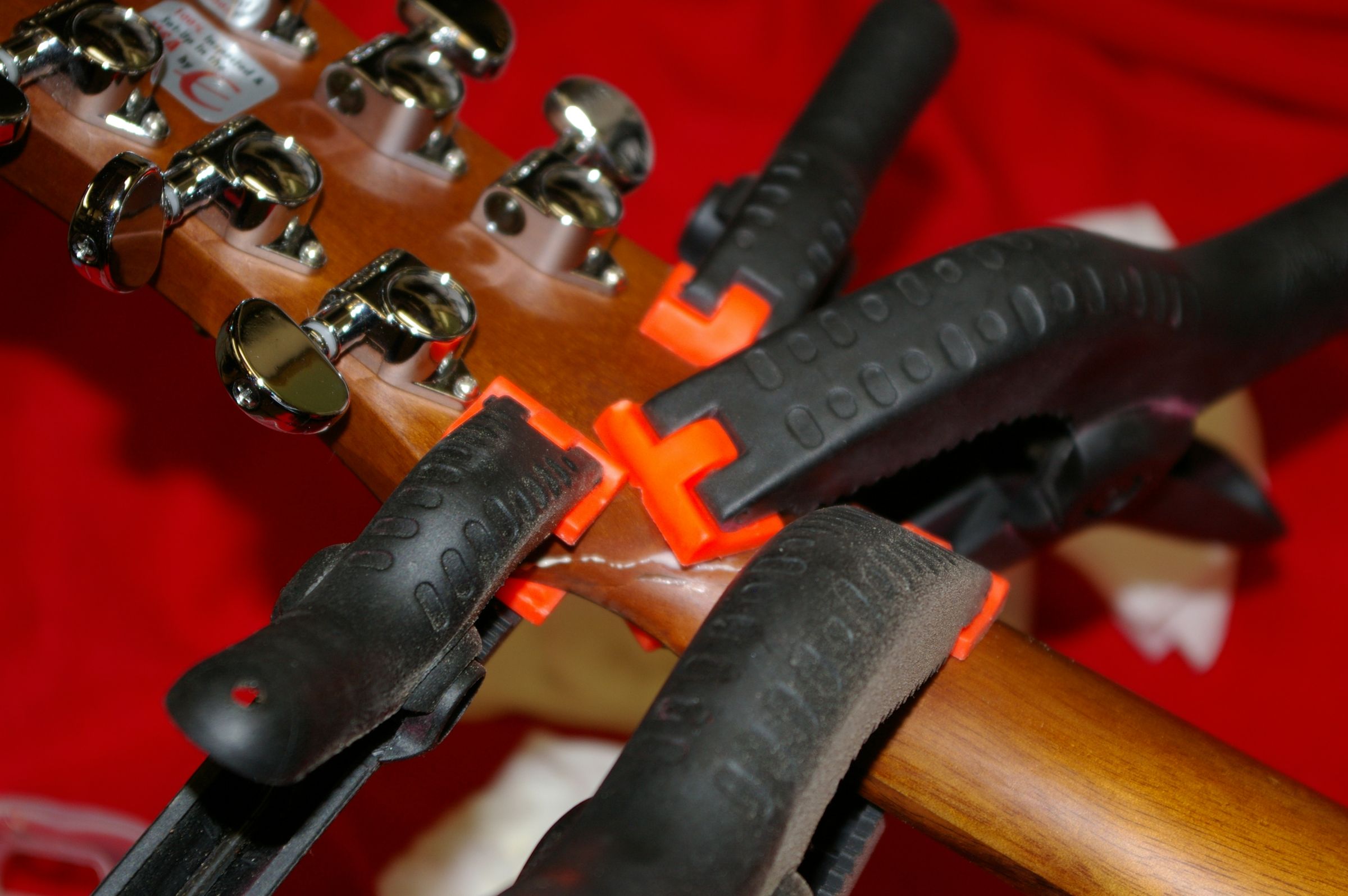 How to Repair a Broken Guitar Neck (headstock) 12 Steps (with