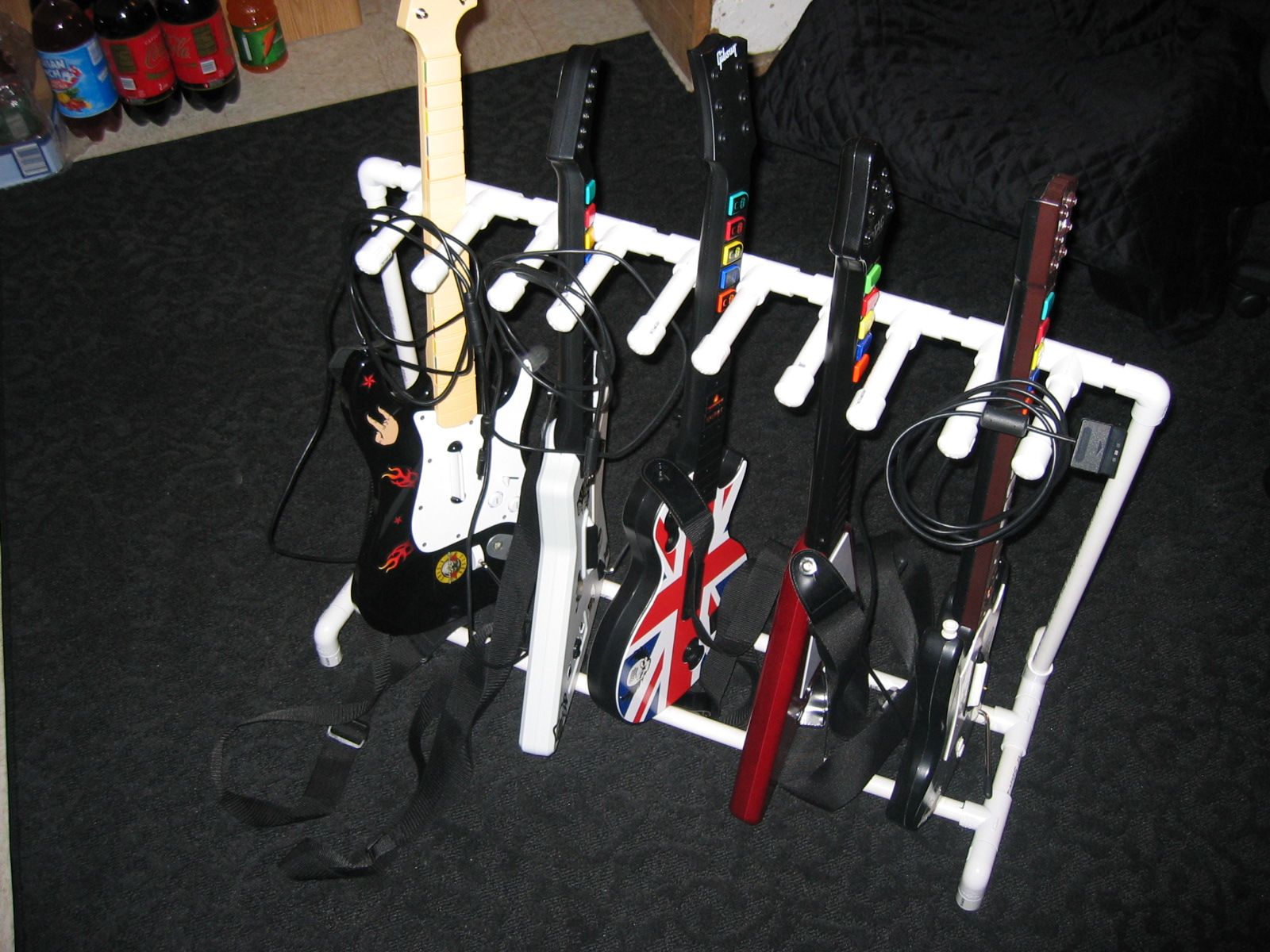 PVC Guitar Stand for Guitar Hero and Rock Band 7 Steps (with Pictures
