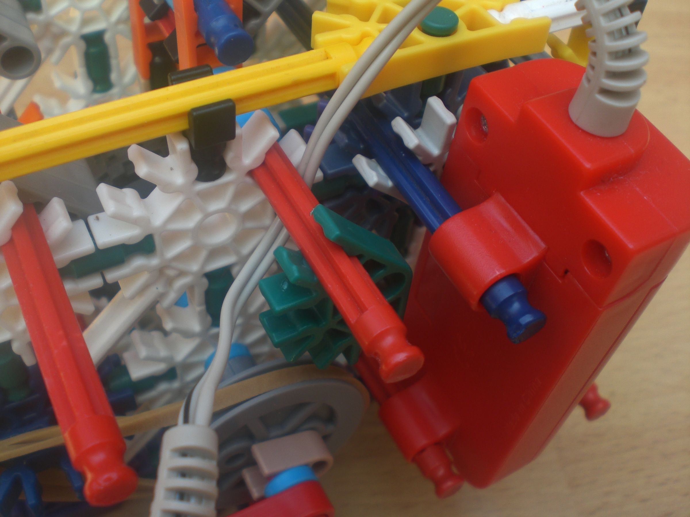 Knex Automatic Card Shuffler 15 Steps Instructables