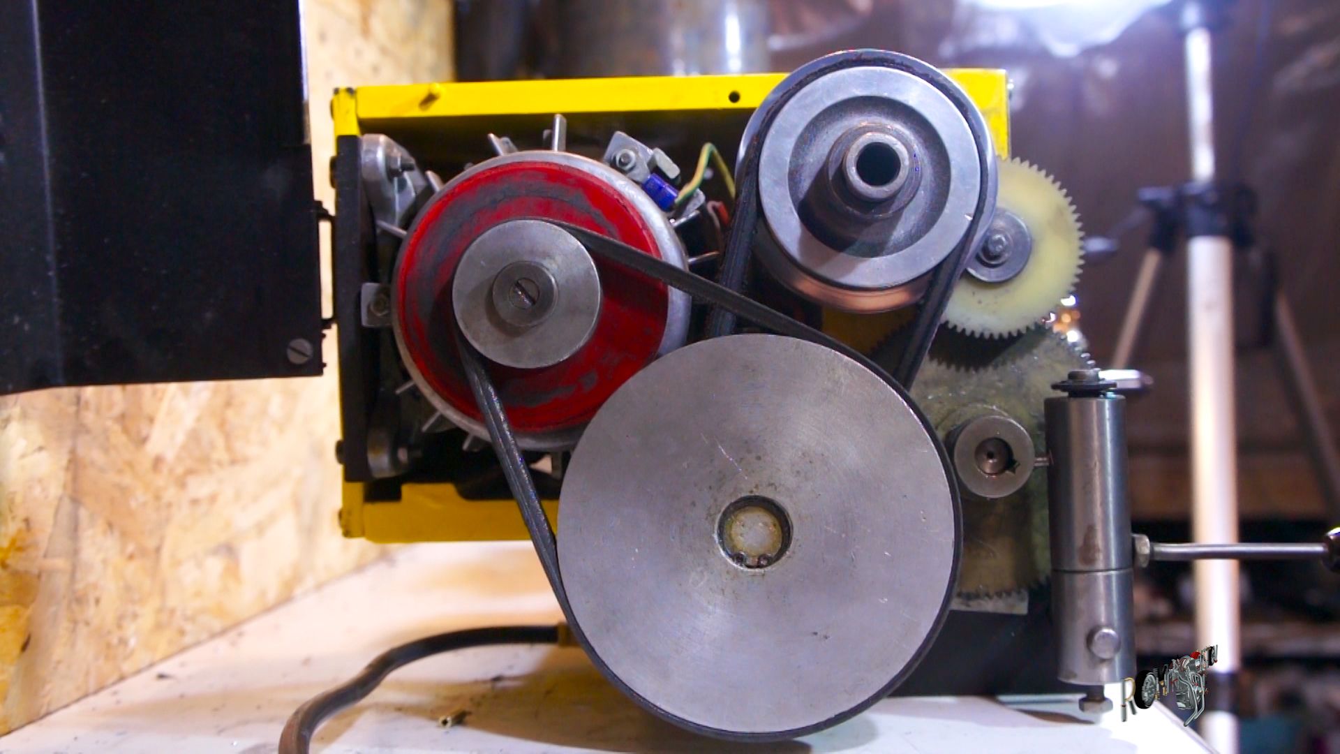 What Is a Mini Metal Lathe and How to Use It for Metalworking 4 Steps