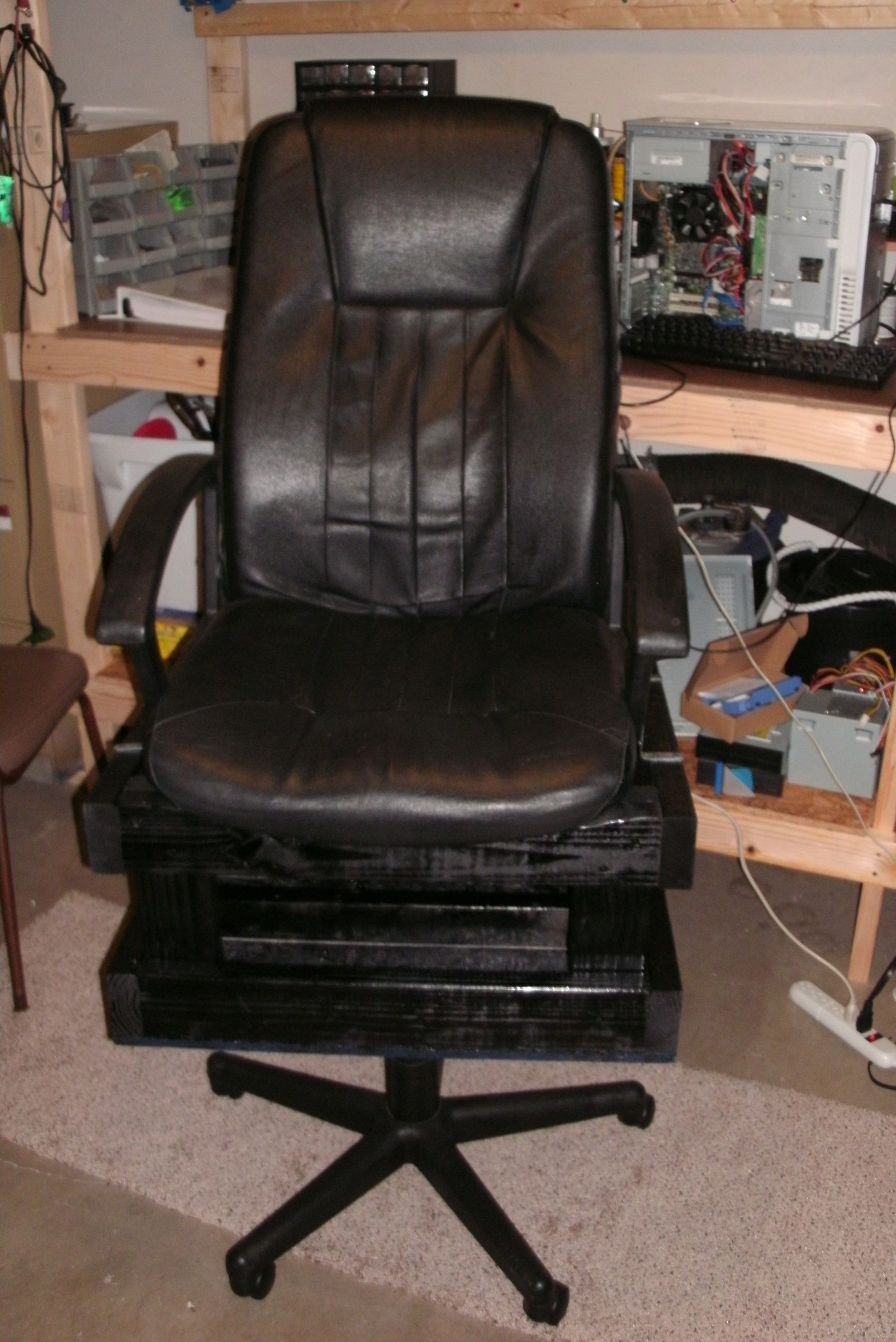 Hack an Office Chair Into a "Hill Billy High Chair" 10 Steps