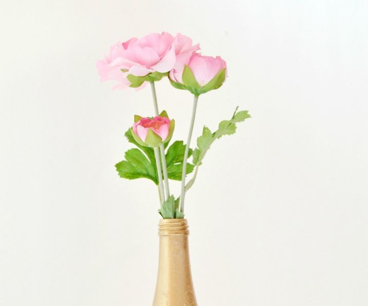 Flower Vase From Sparkling Water Bottle 5 Steps Instructables