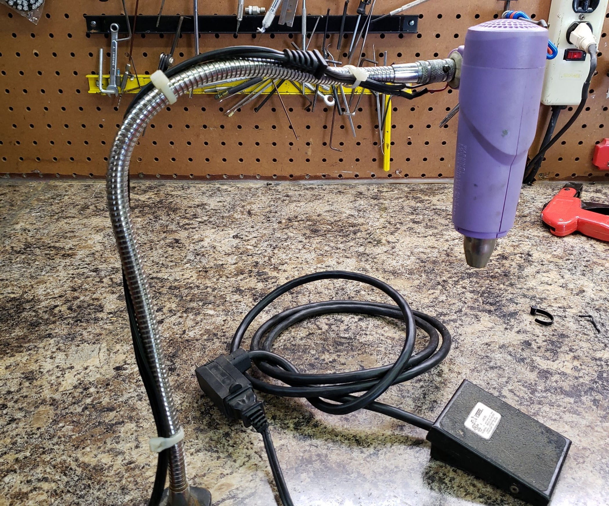 Hands Free Heat Gun for Heat Shrink or Reflow. Recyle! Instructables