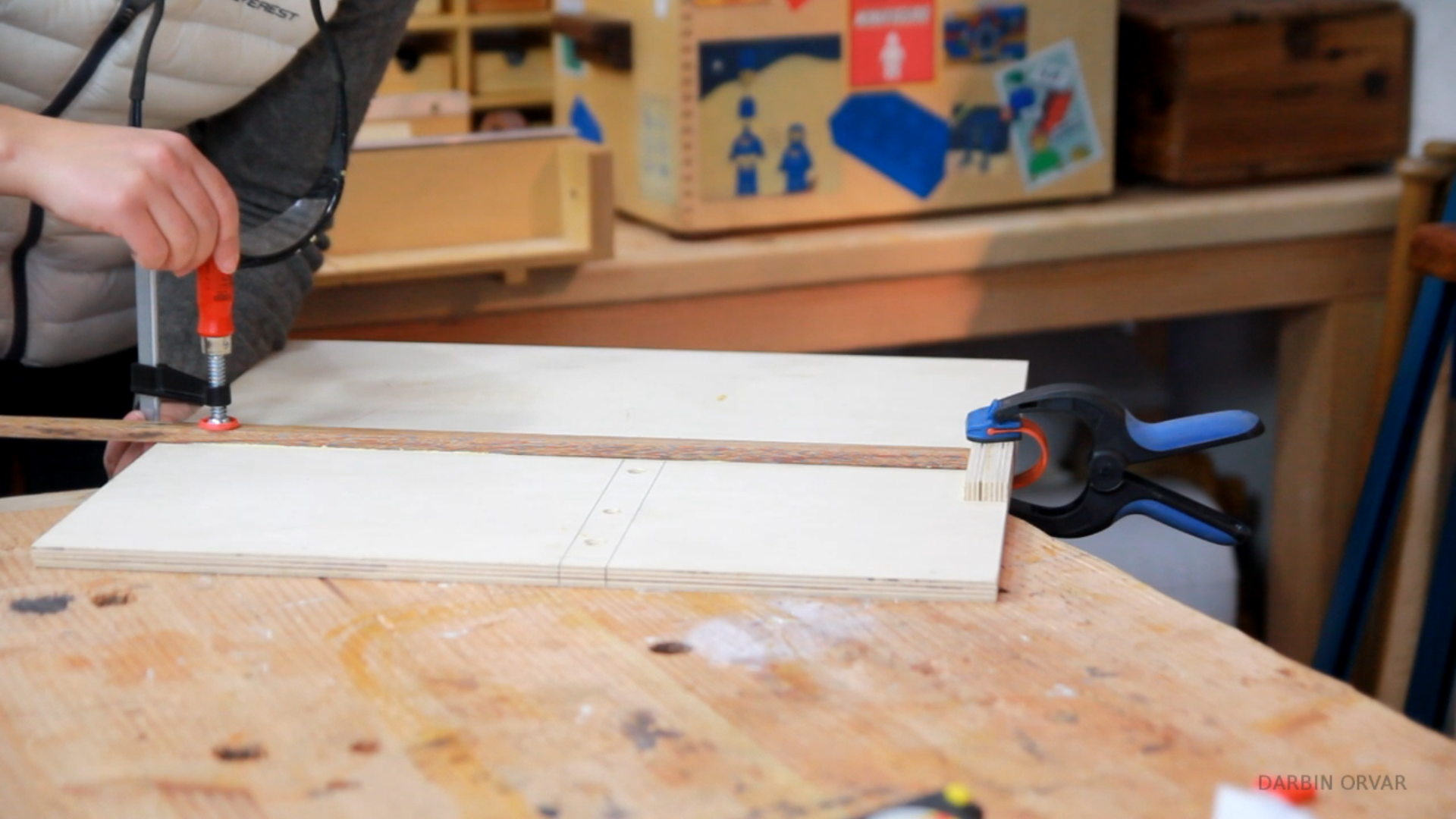 Making a Cross Cut Sled for the Band Saw 7 Steps (with Pictures