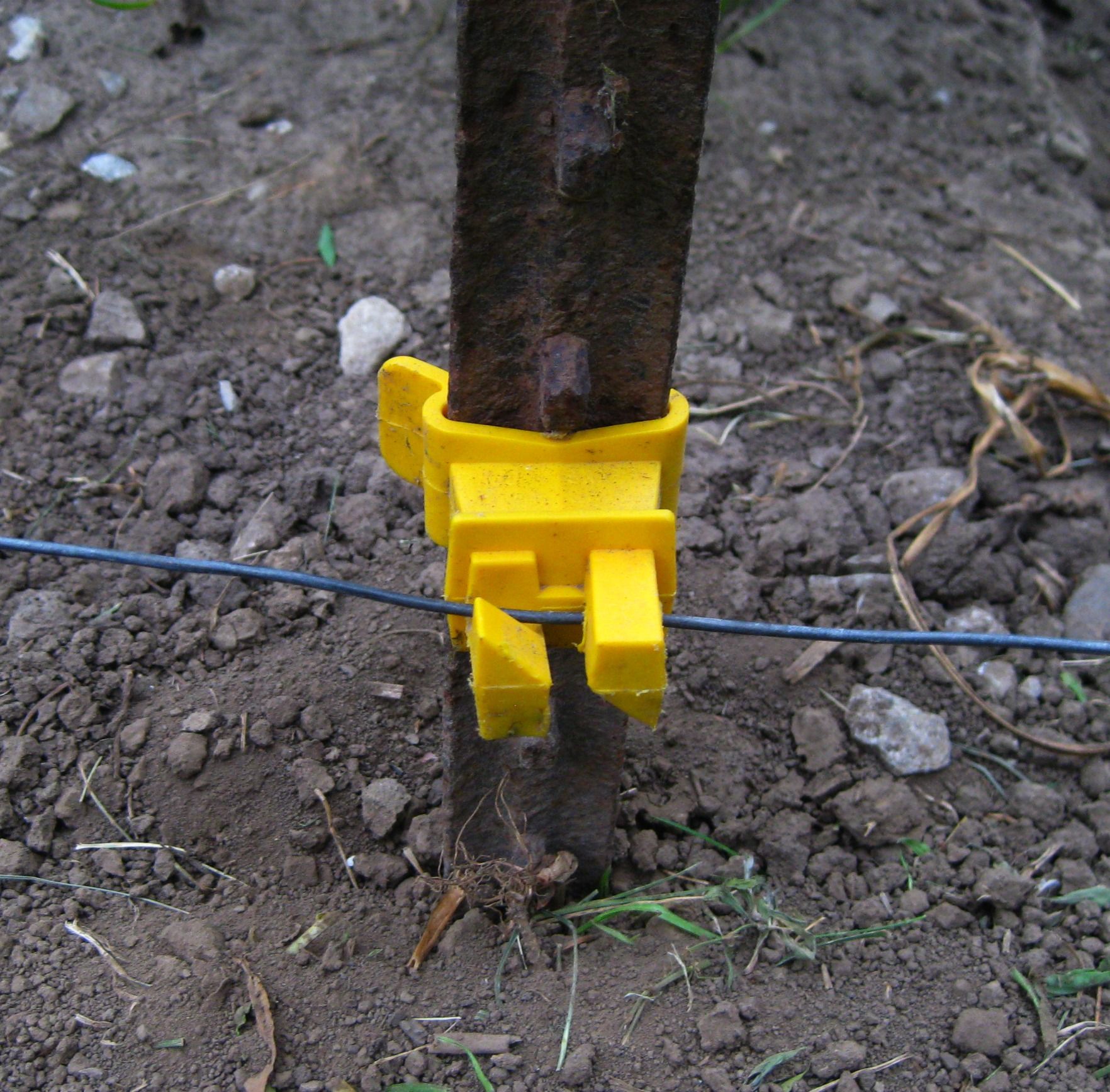 How to Install an Electric Fence 7 Steps (with Pictures) Instructables