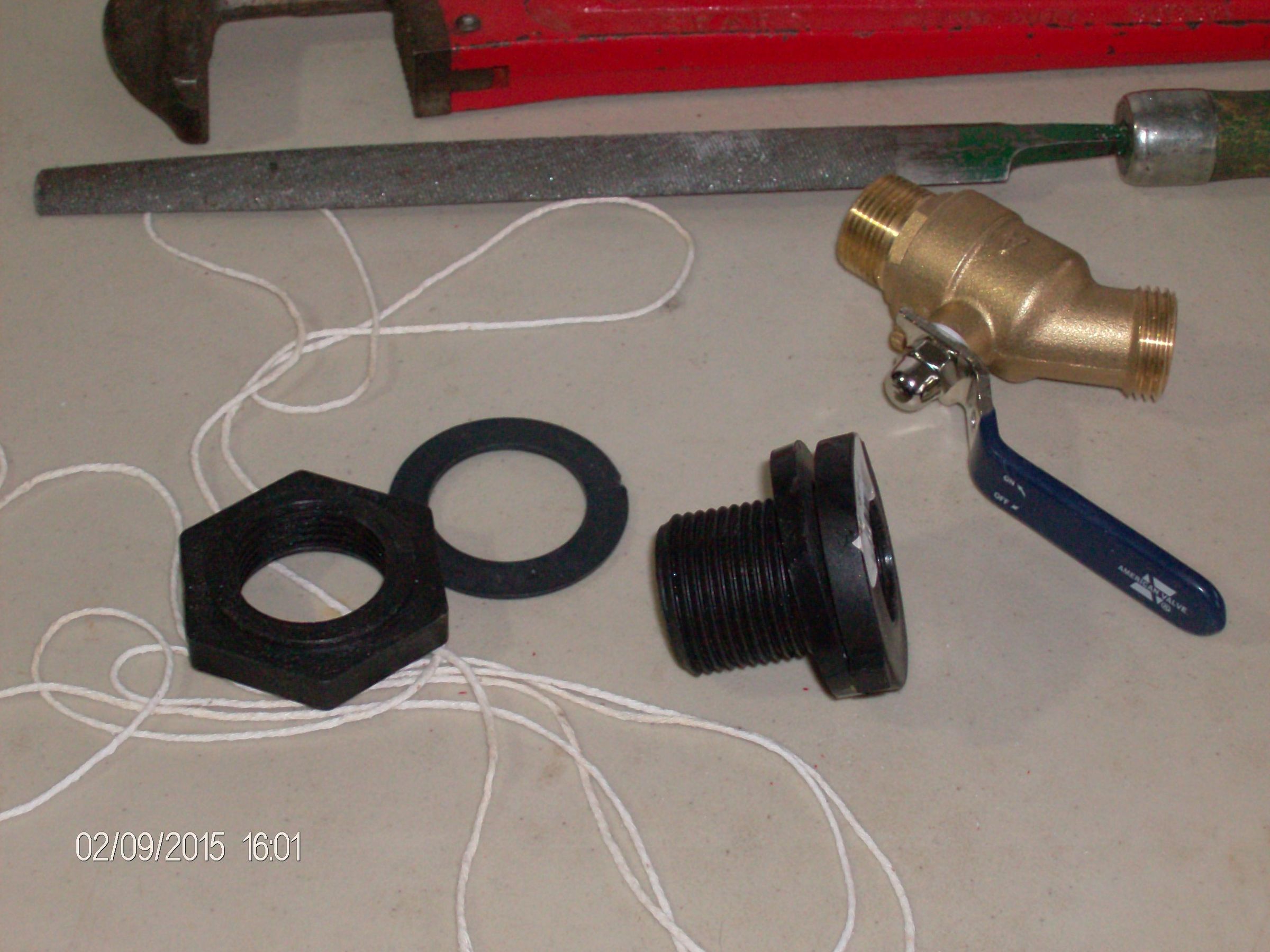 Rain Barrel Bulkhead Fitting 8 Steps Instructables