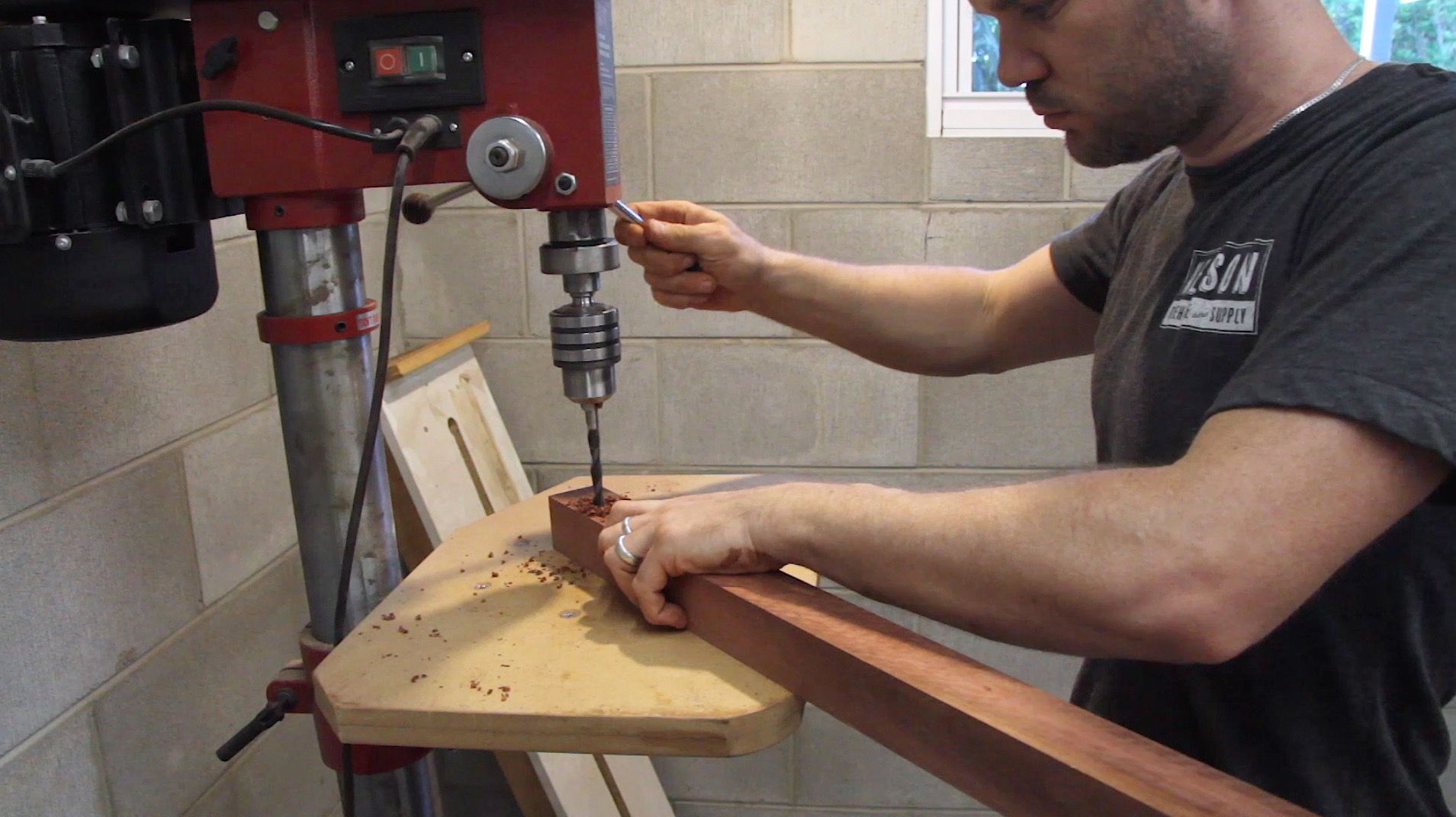 How to Make a Simple Table Leg Assembly Using Mortise and Tenon Joinery