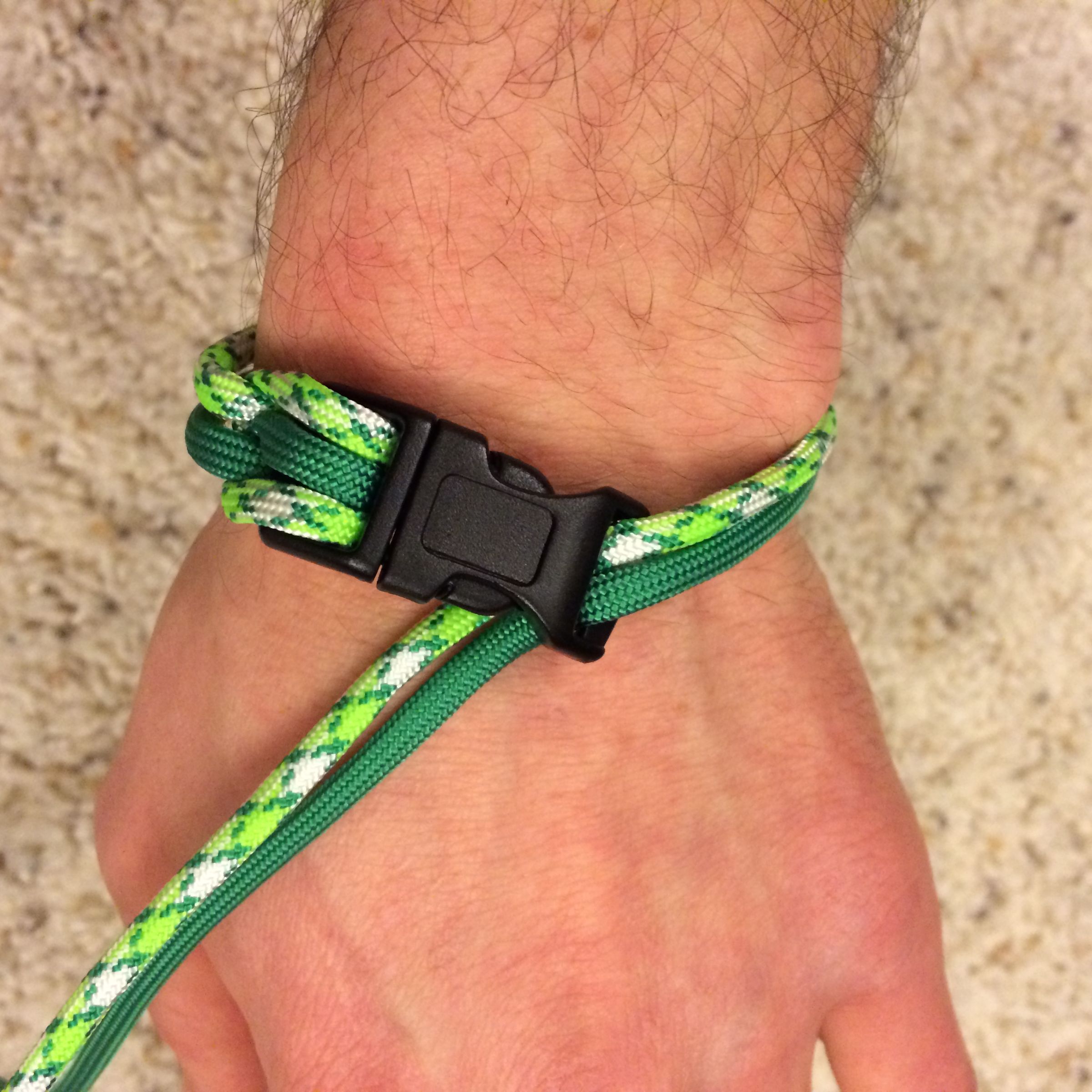 Paracord Bracelet 6 Steps Instructables
