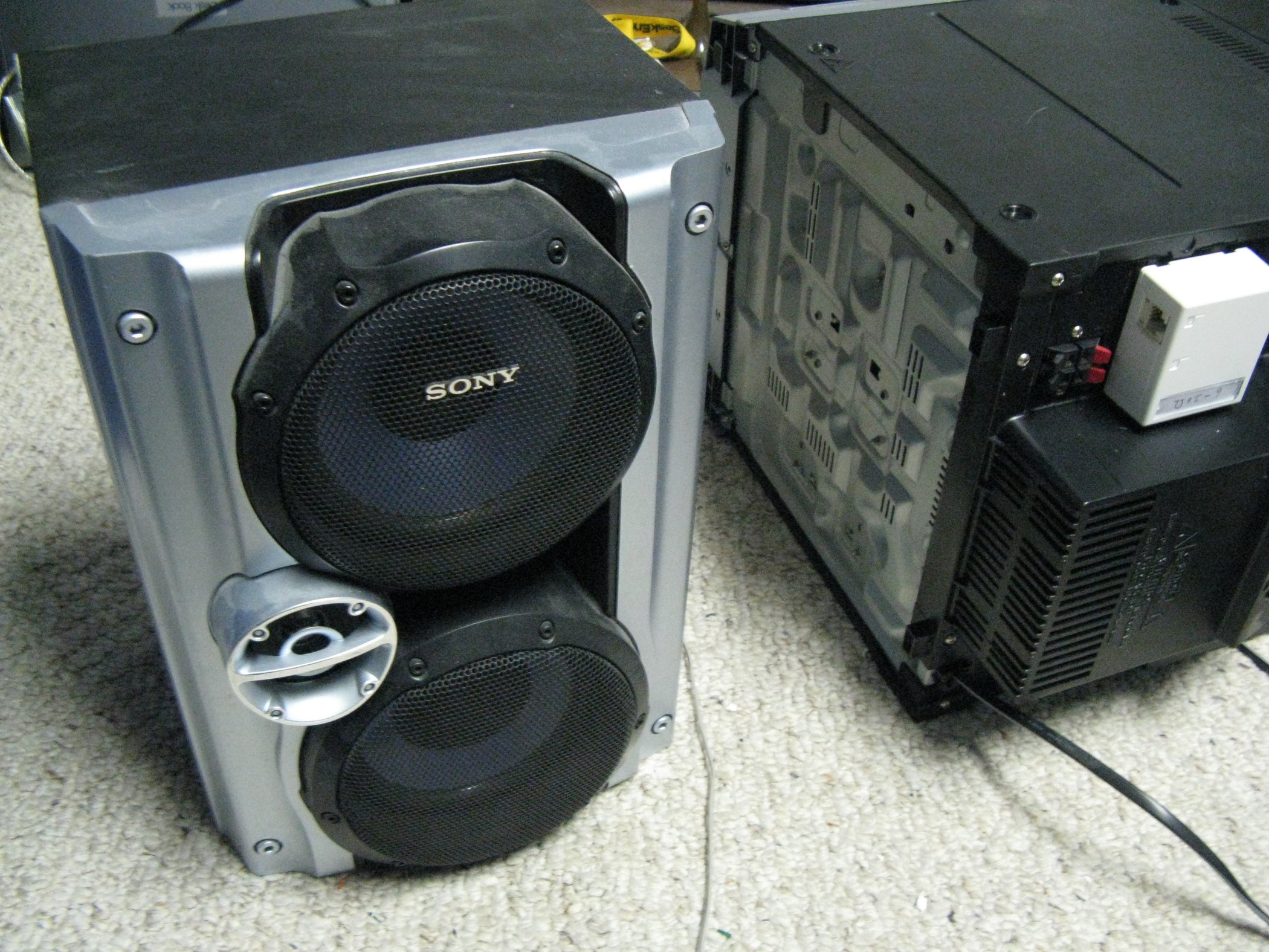 How to Make Your Home Stereo's Wiring a Little More Durable 3 Steps