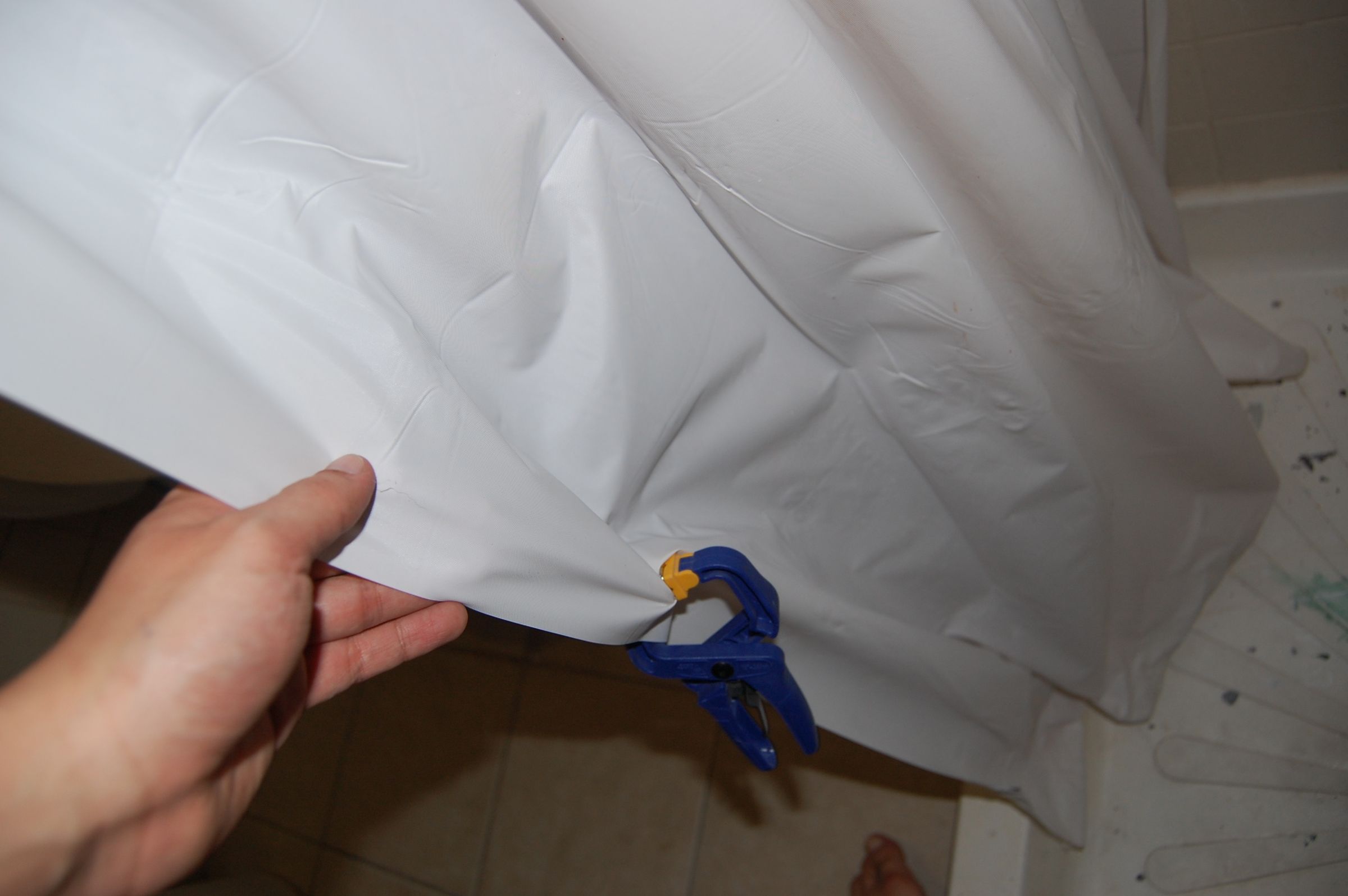 Shower Curtian Closure 4 Steps (with Pictures) Instructables