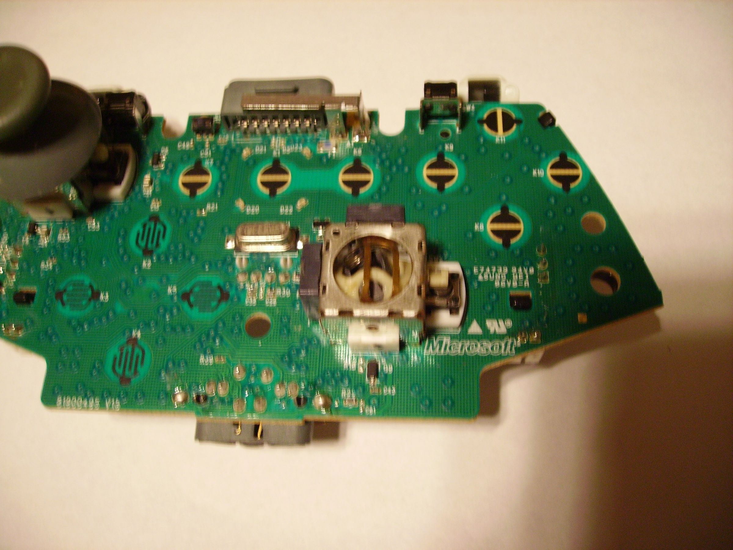 How to Replace a Broken Analog Joystick on an XBOX 360 Controller. 4 Steps Instructables
