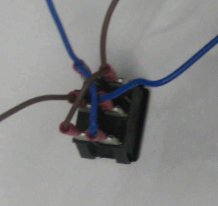 Connecting the Wires to the Disconnect Terminals (for Power)