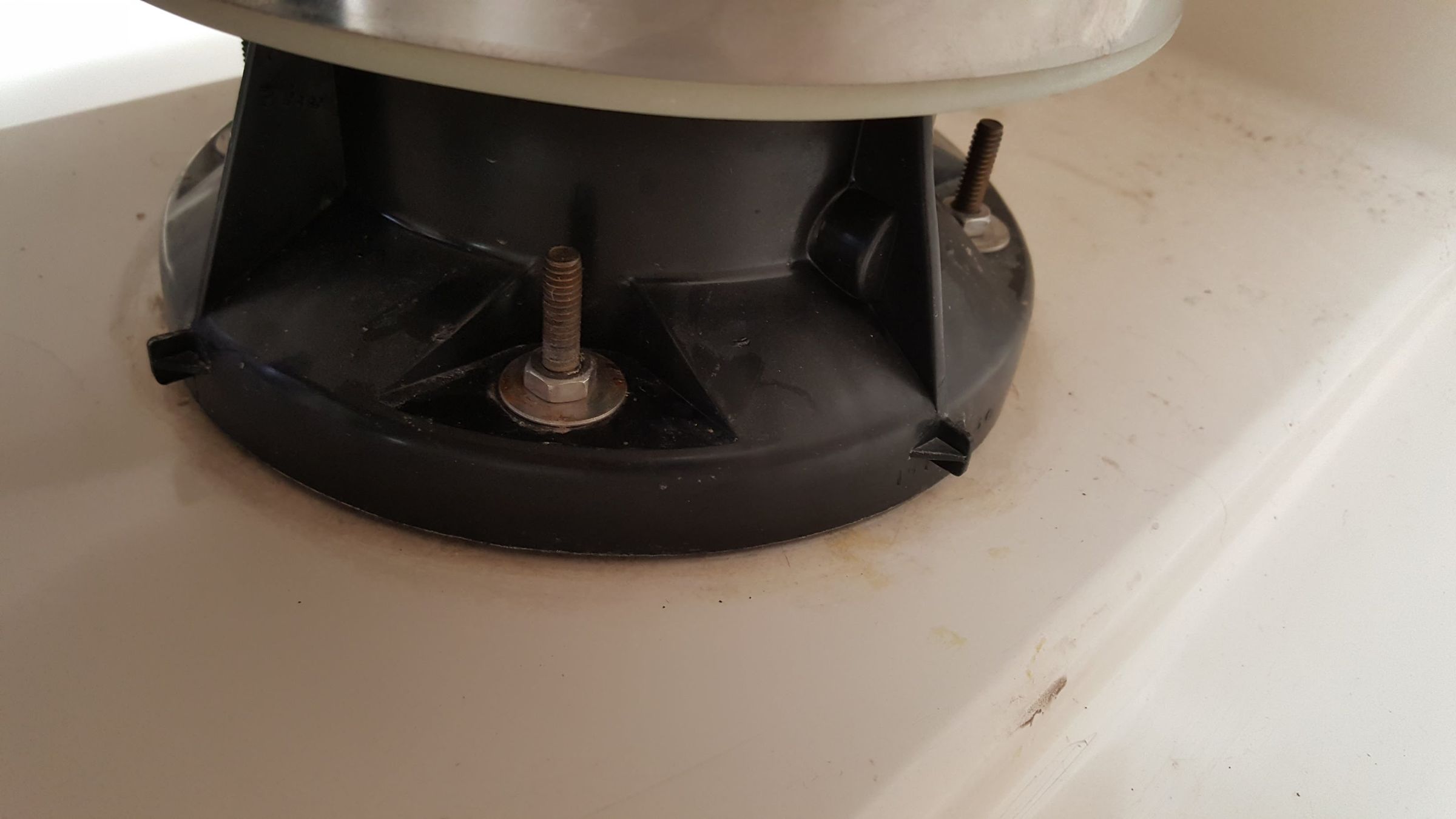 RV Motorhome Dometic Toilet Replacement (with 4bolt to 2bolt Adapter