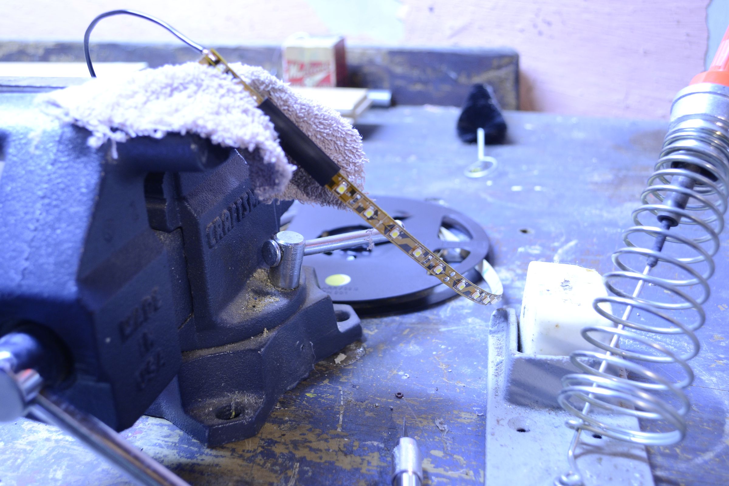 Under LED Lights 9 Steps (with Pictures) Instructables