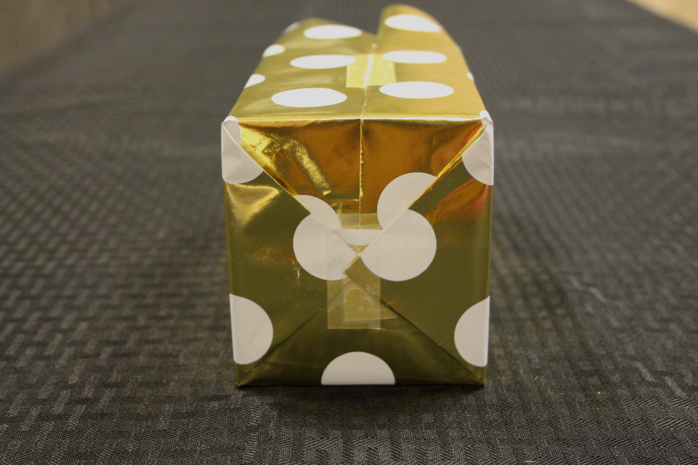 How to Wrap a Box Present 10 Steps (with Pictures) Instructables