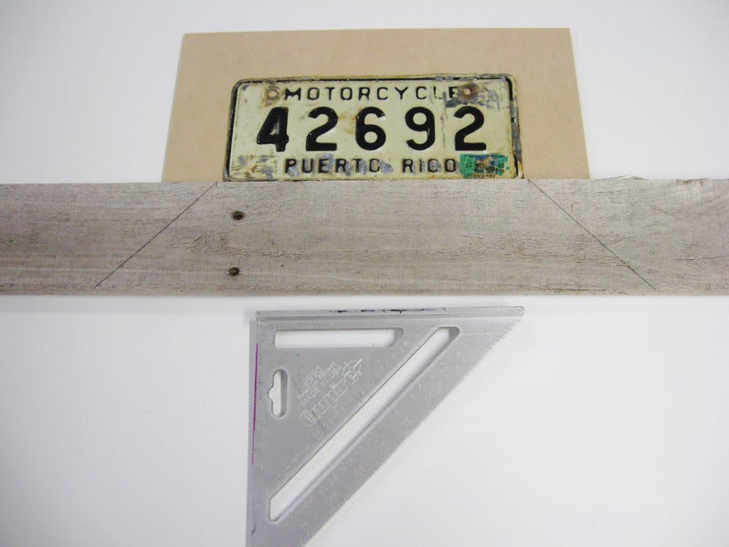 Peças de moldura cortada