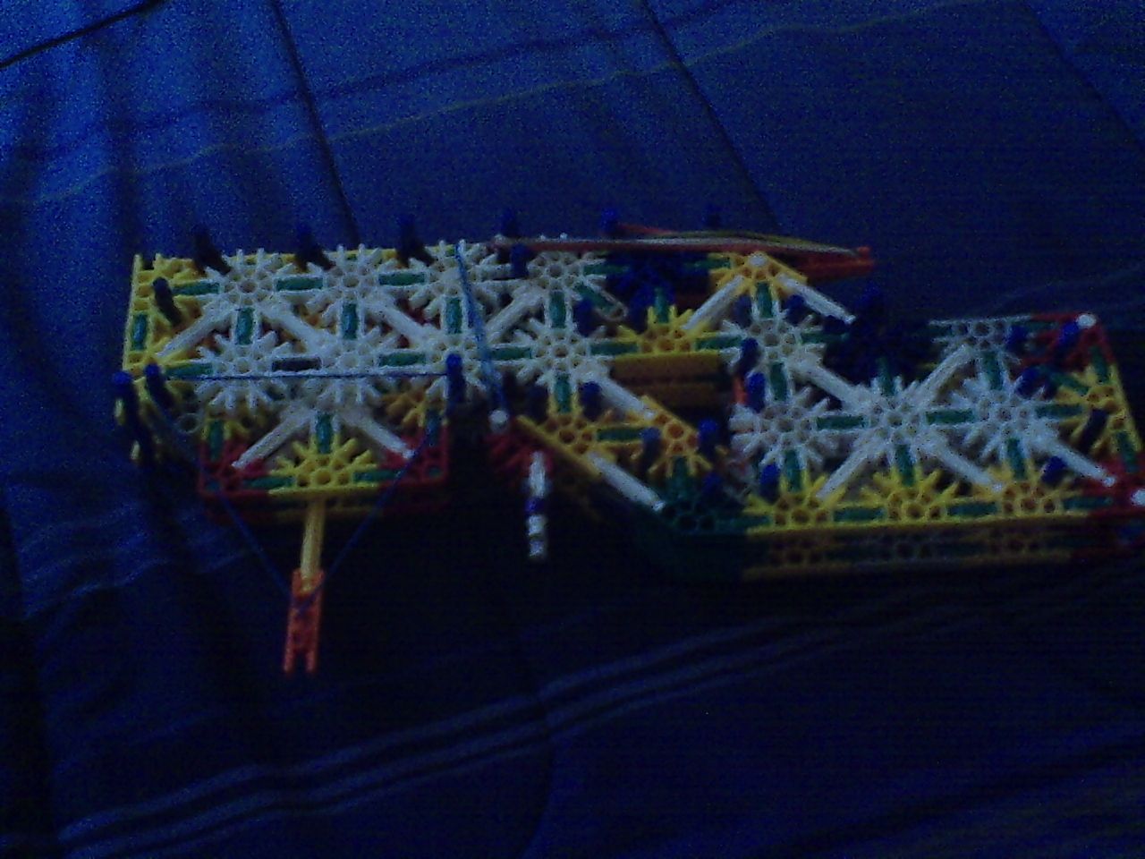 DIY guide for Knex-Smart-Person's New Knex Gun with step-by-step instructions