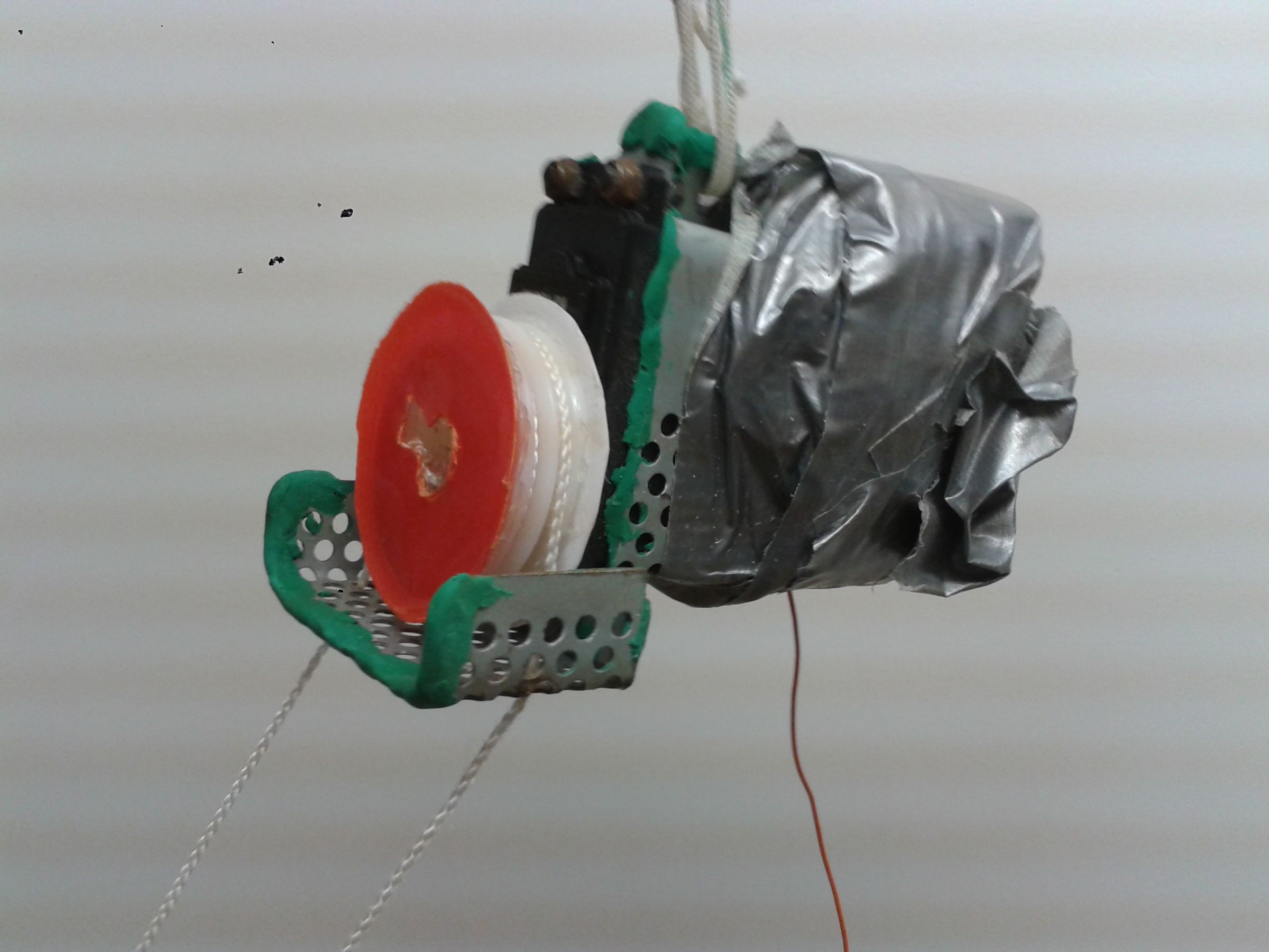 Remote Steer a Single Line Lifter Kite 4 Steps Instructables