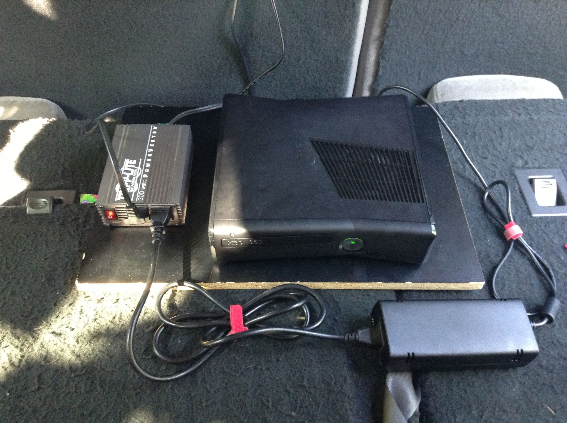 Put a 19in Tv and Game Console in Your Car 16 Steps (with Pictures