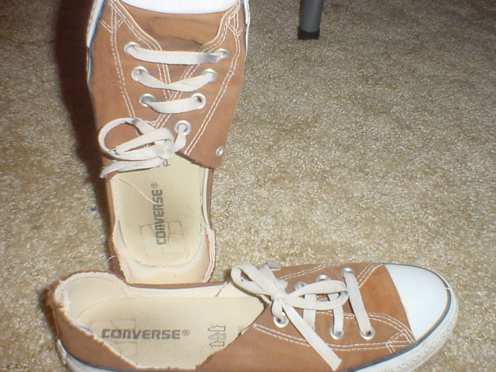 converse cut away flip flops