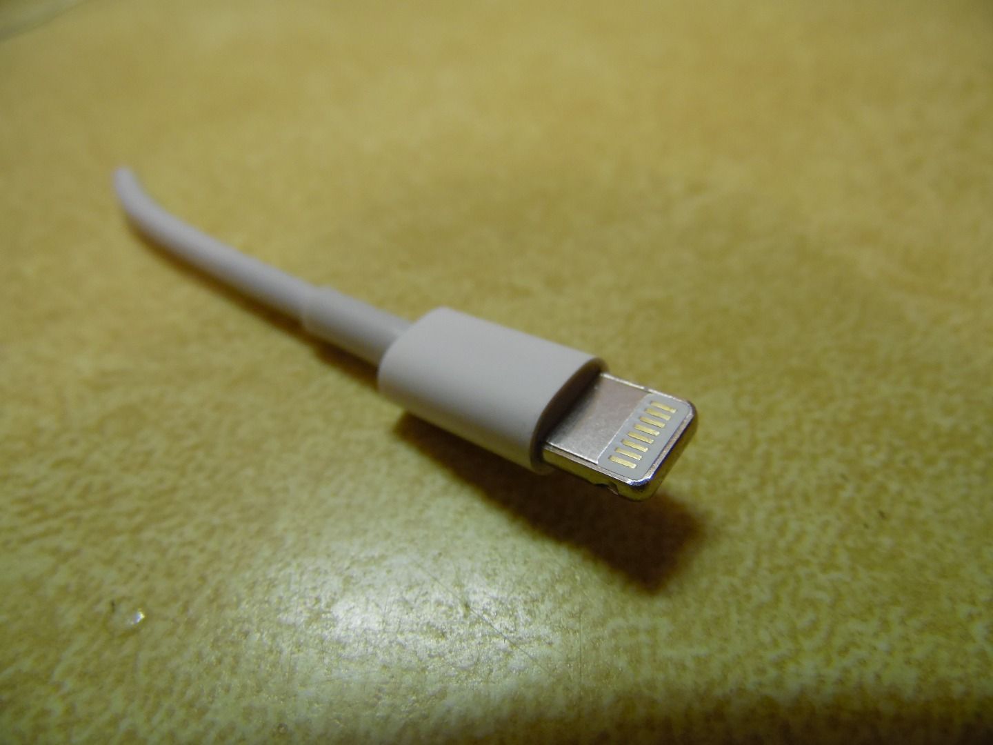 DIY Micro USB to Lightning Cable Adapter 4 Steps Instructables