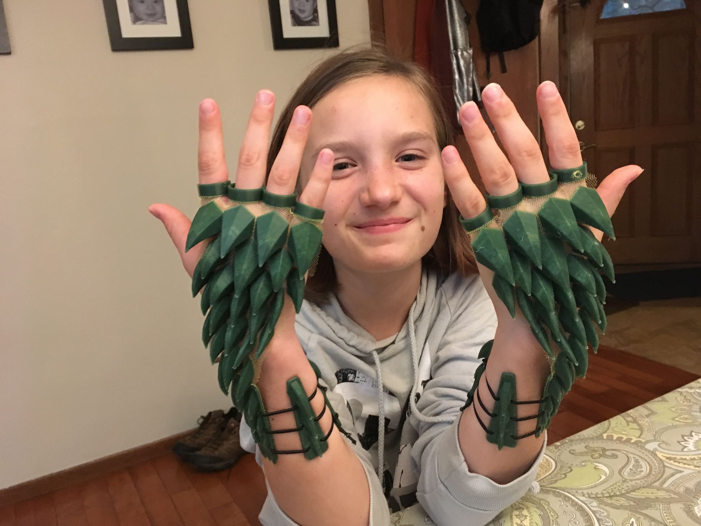 Dragon Hands 4 Steps (with Pictures) Instructables