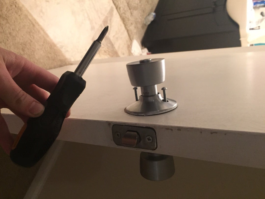 Installing Bathroom Door Knob 10 Steps Instructables